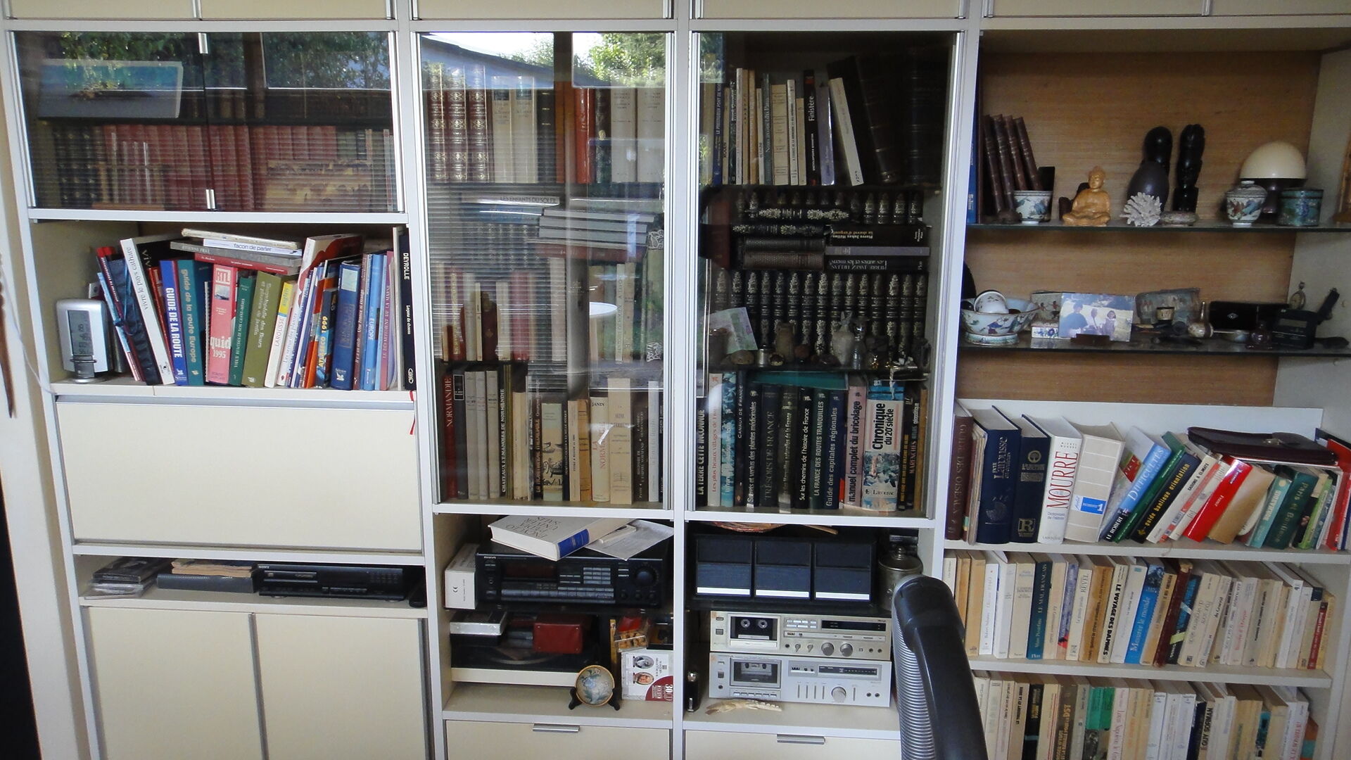 Modular vintage library by Georges Frydman for EFA, 1970s, in very good condition