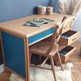 Administrative desk