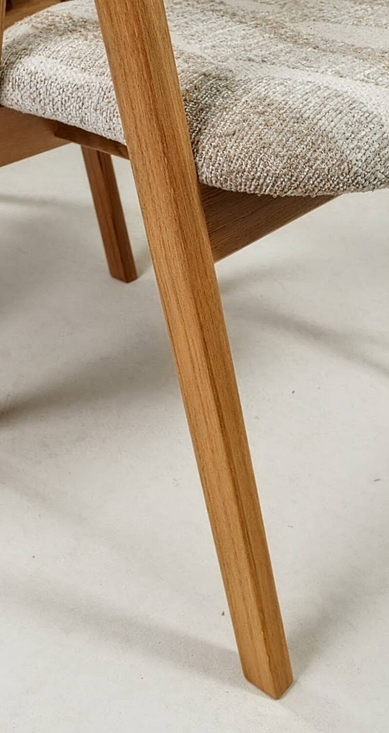 Paire de chaises scandinaves en chêne massif jaquard beige