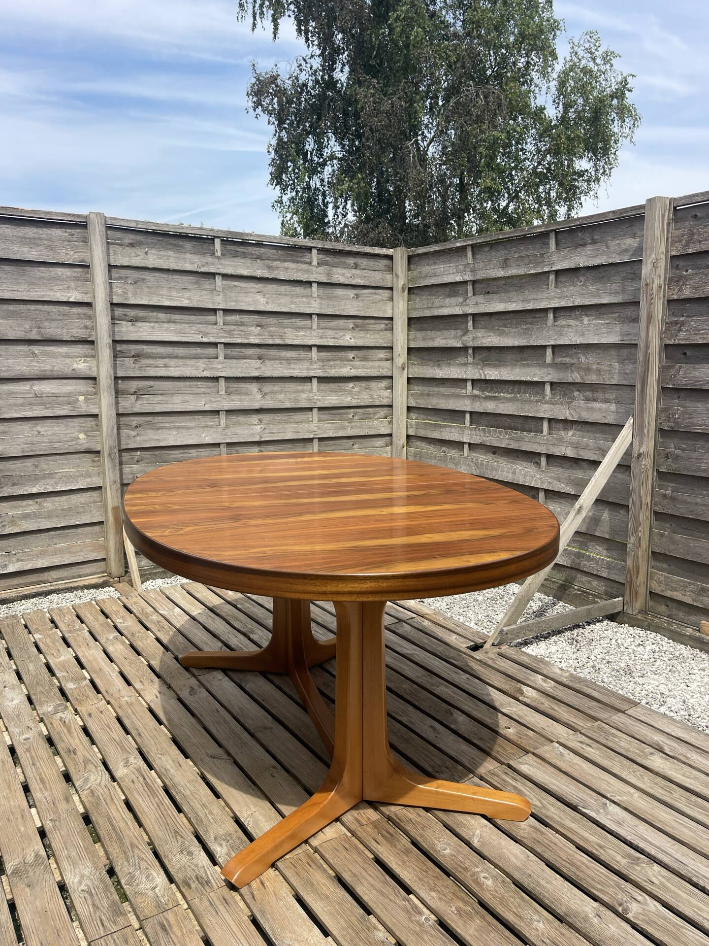 Oval table Baumann, two extensions, rosewood top.