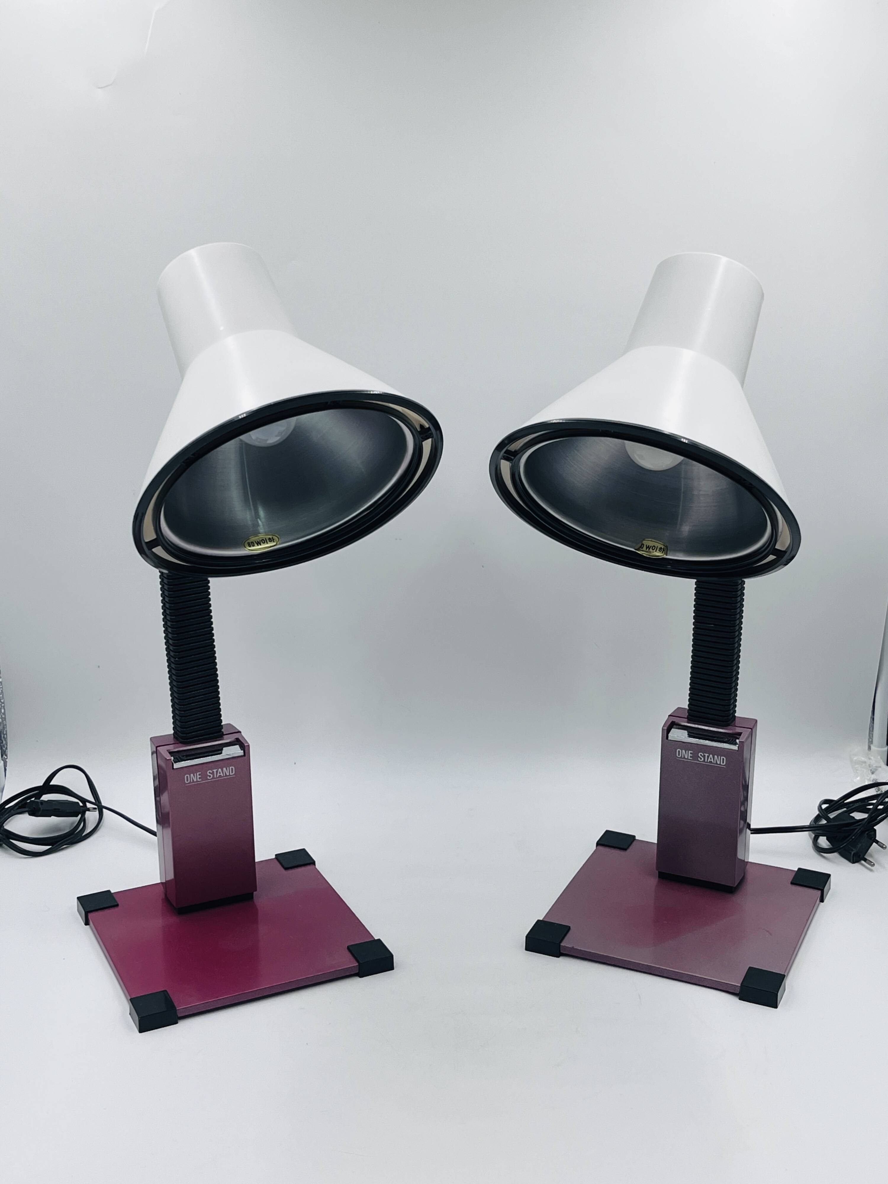 2 lampes de bureau post-modernes « One Stand », années 1980