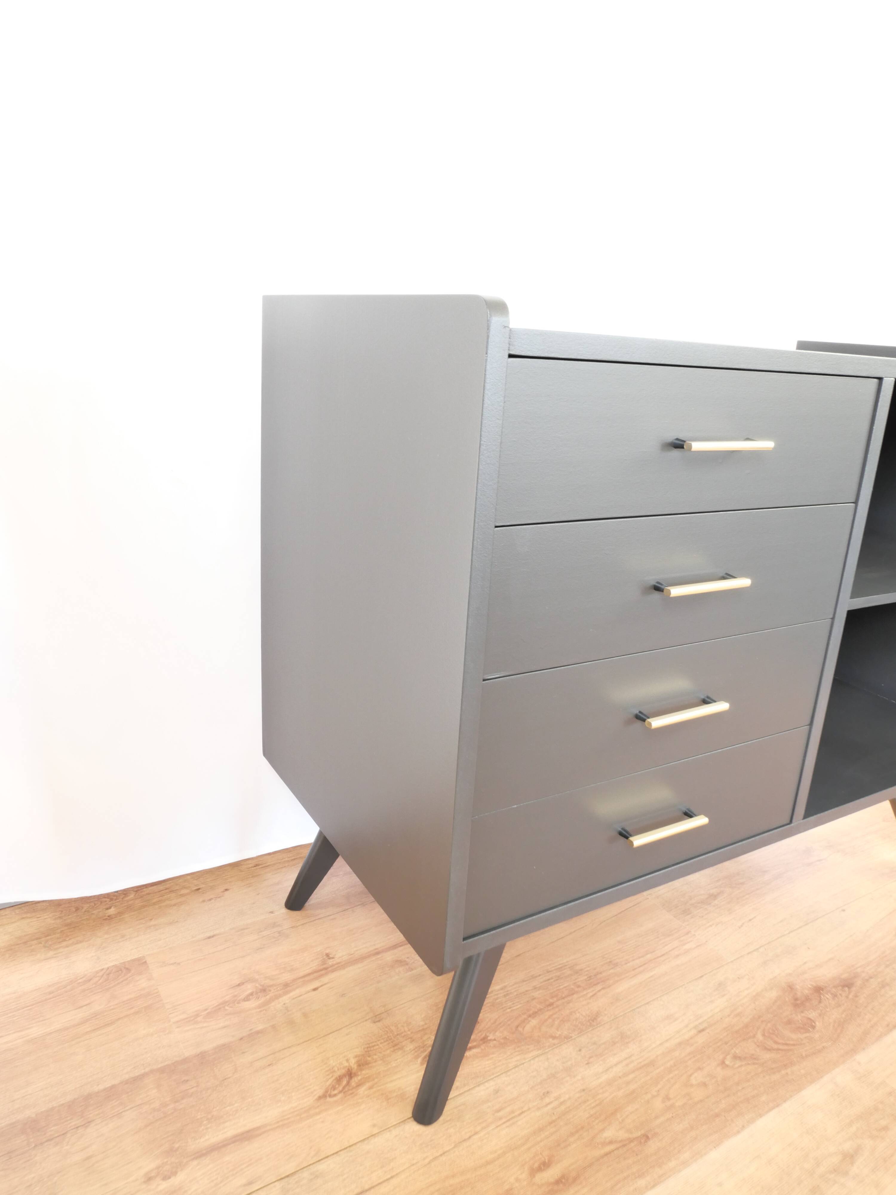 Black compass footboard