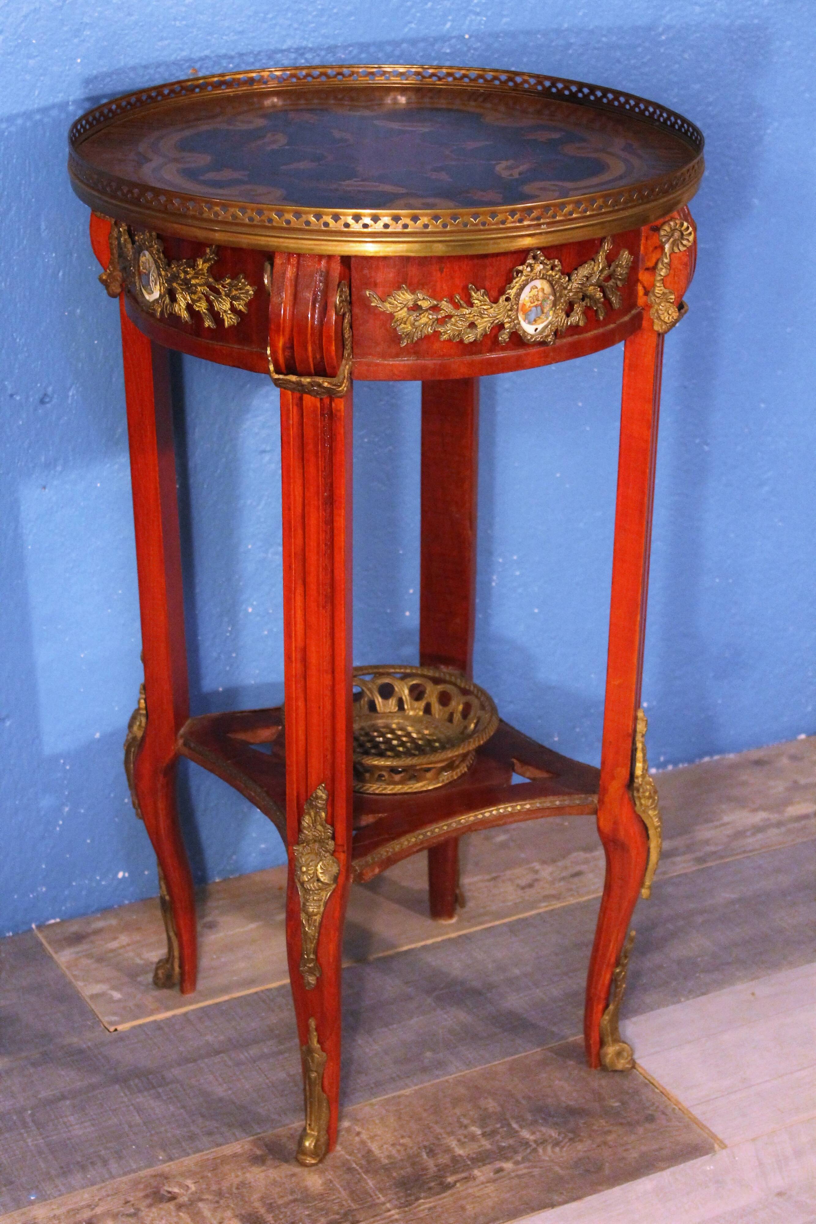 Guéridon style XIXème