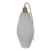 Lampe Opaline fuseau cannelée
