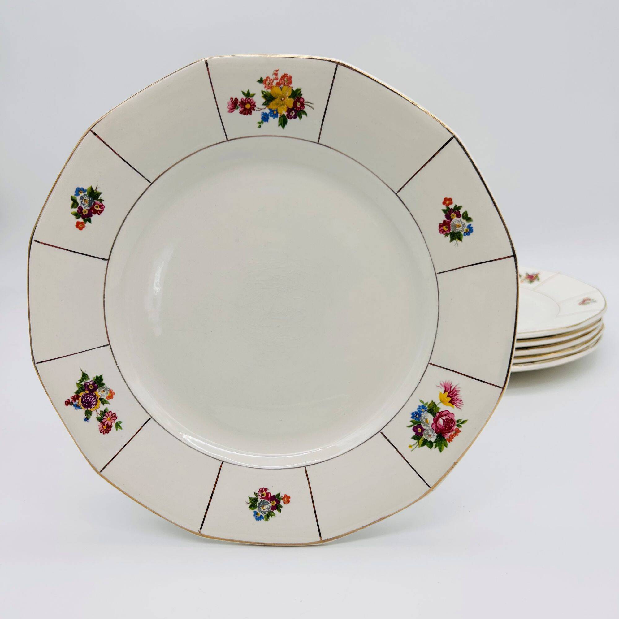 Set of 6 flat plates, Digoin & Sarreguemines. Prado model.