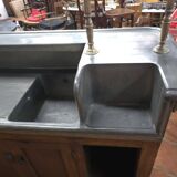 Oak tavern counter with pewter top and tubs
