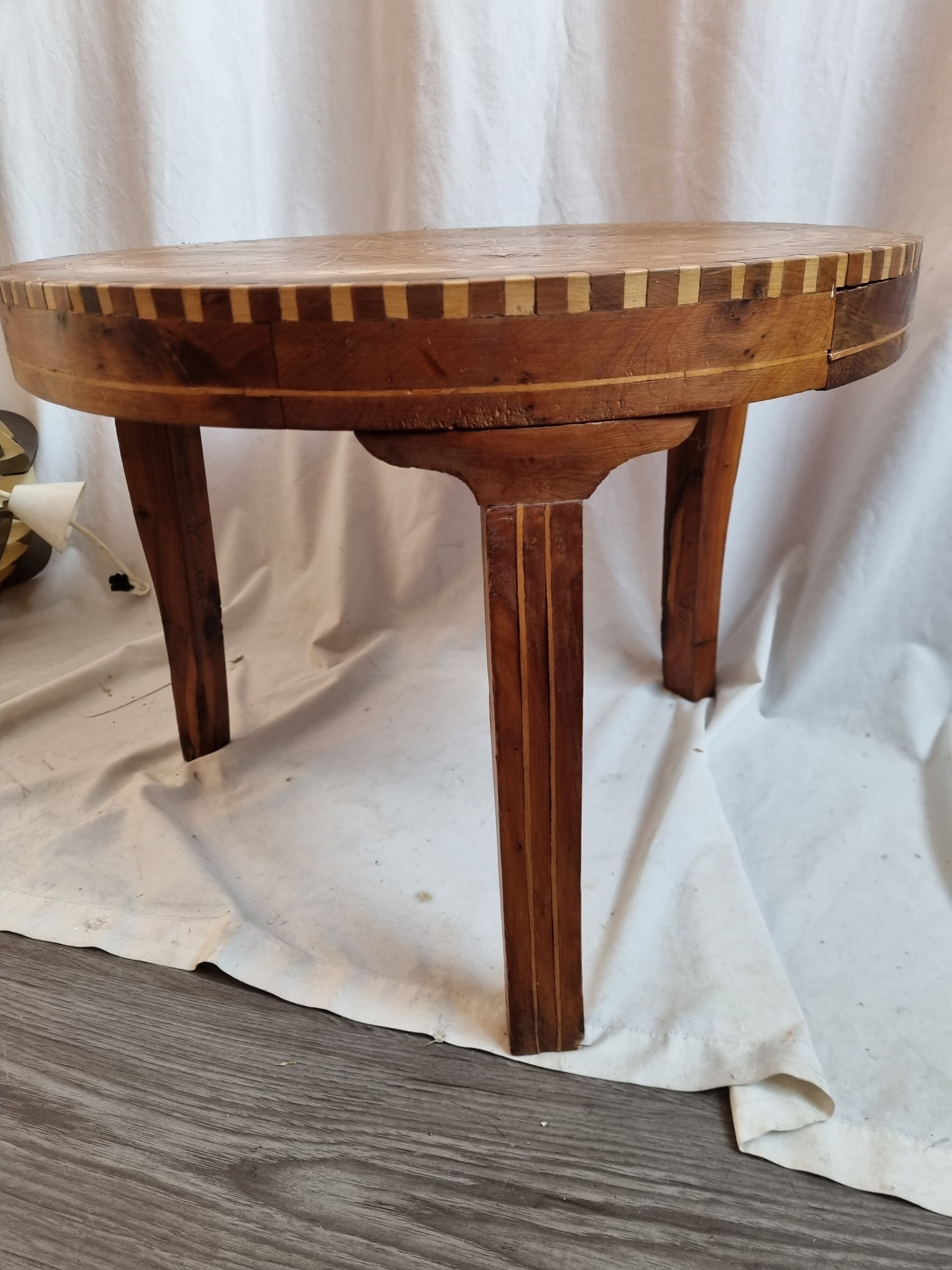 Marquetry table Morocco, 1960