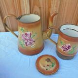 Enamelled cafeite floral decoration