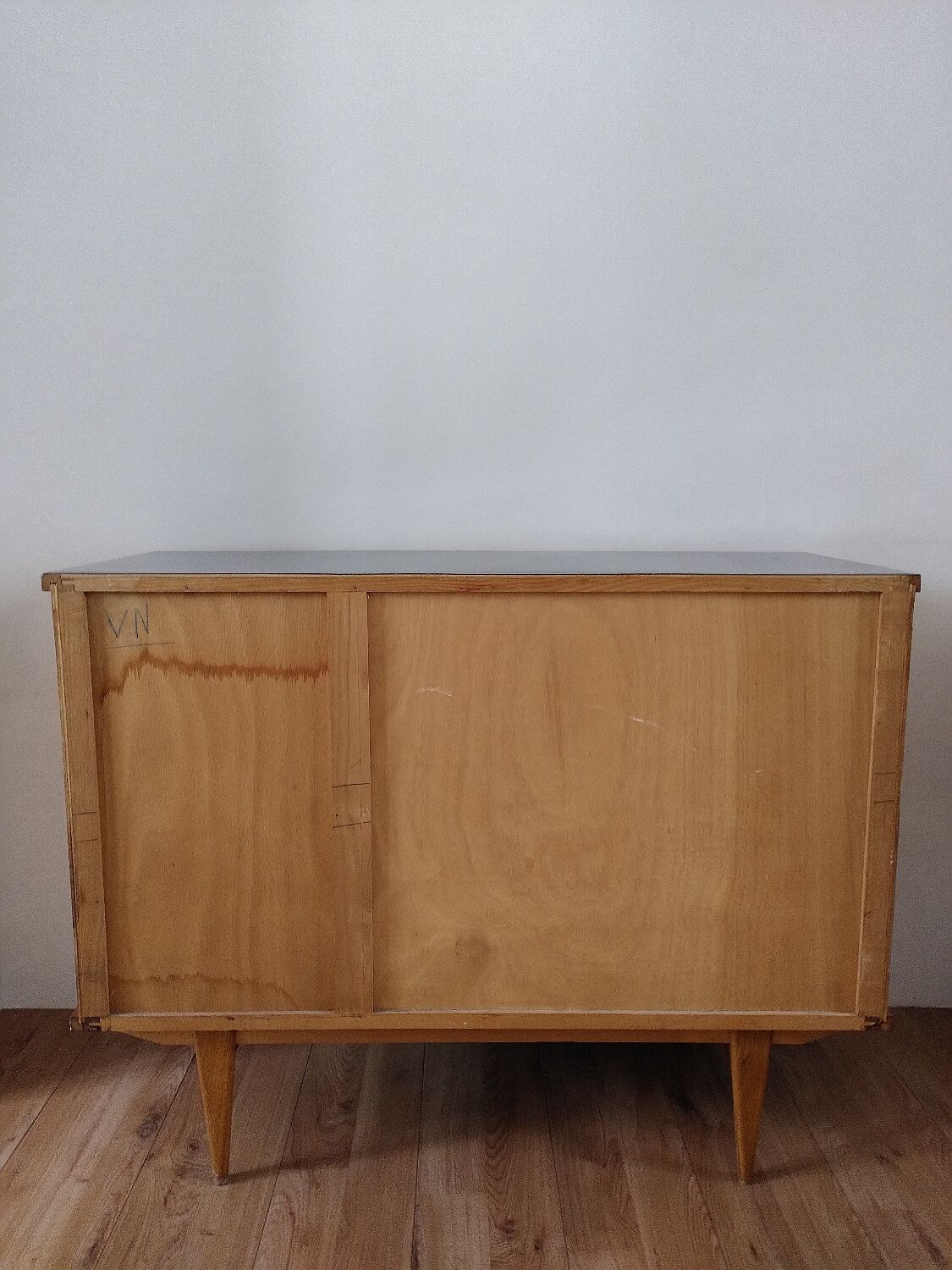 Vintage 1960s chest of drawers