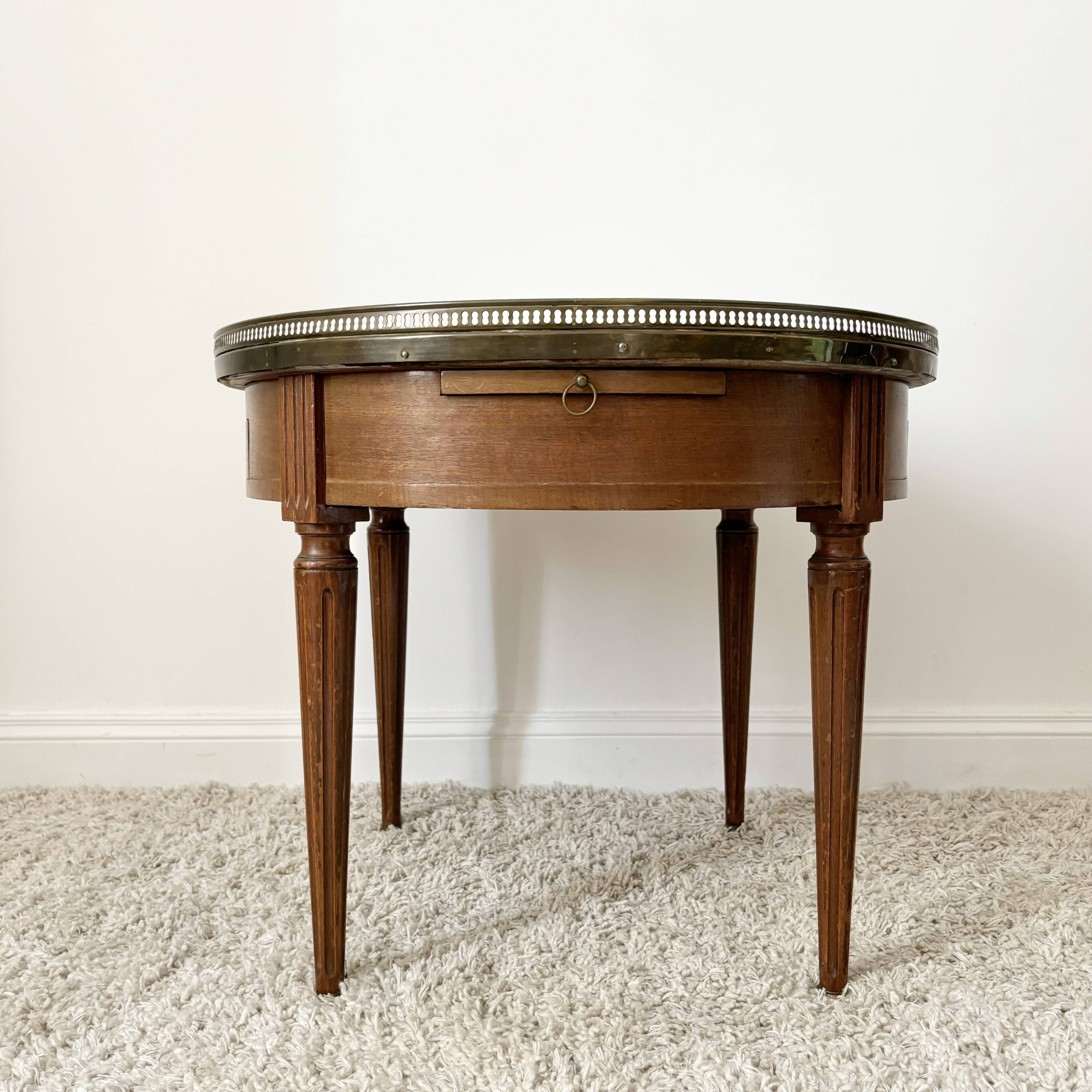 Hot water bottle table