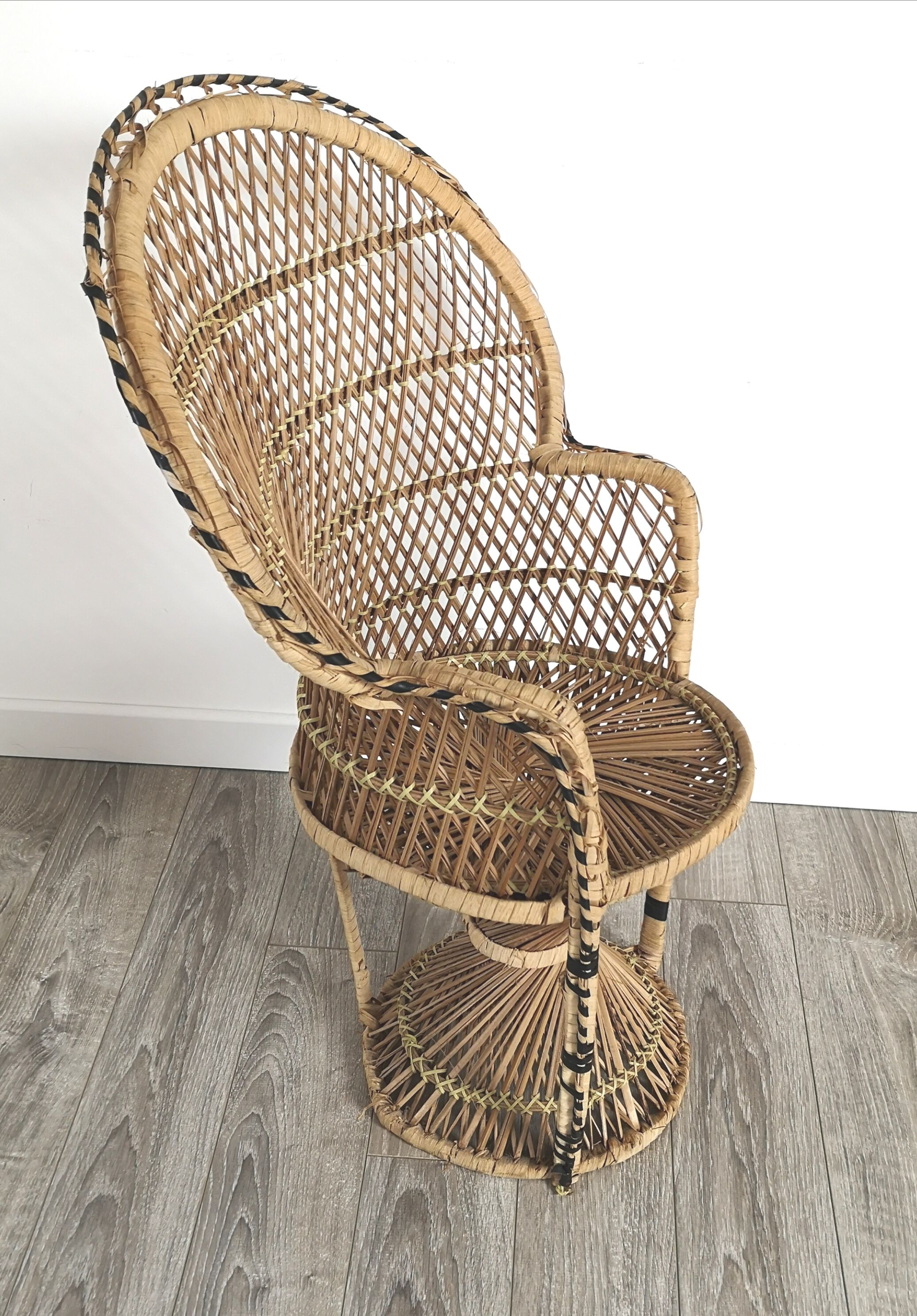 Emmanuelle child armchair 76cm