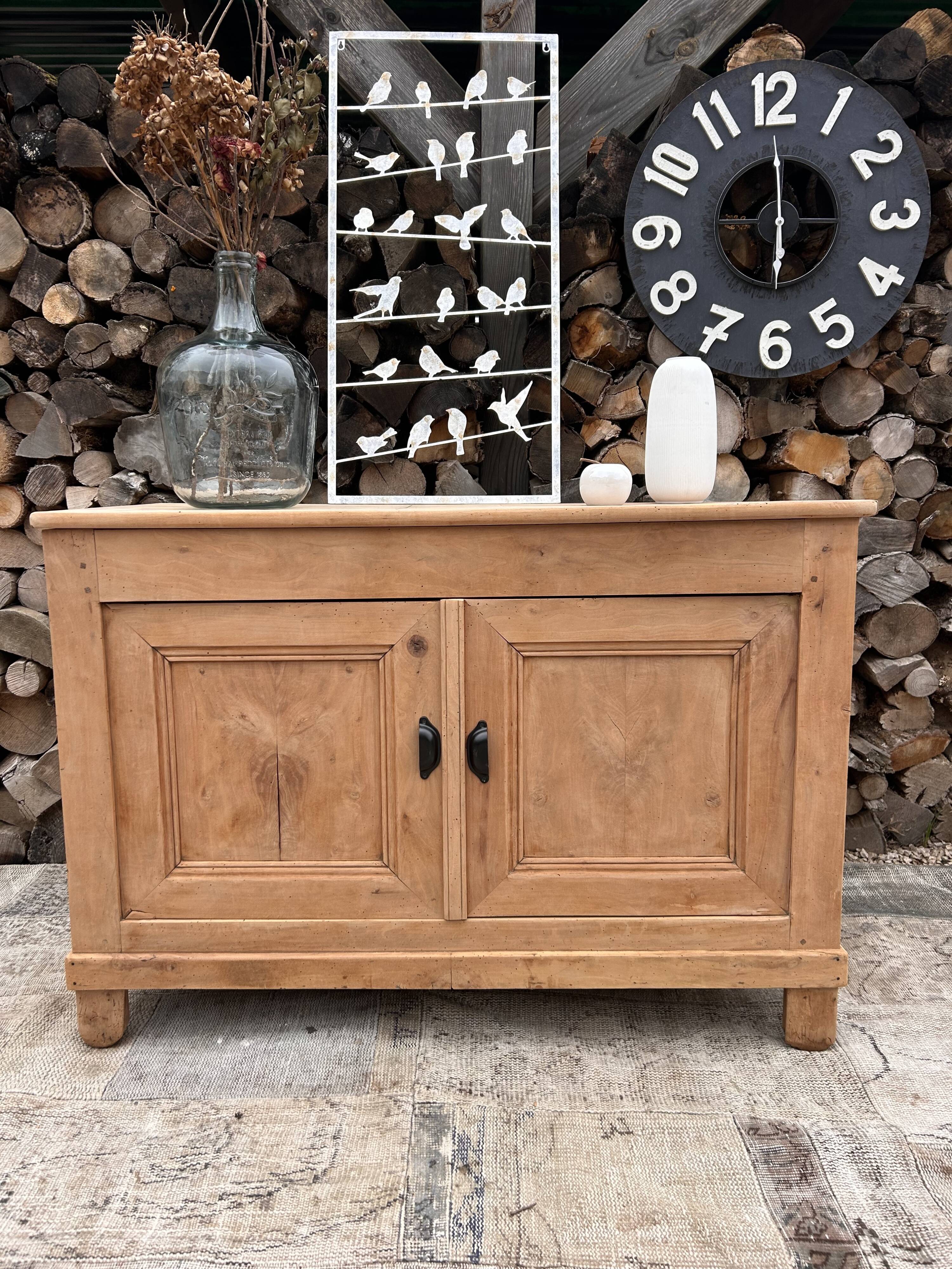 Buffet bois massif rénové