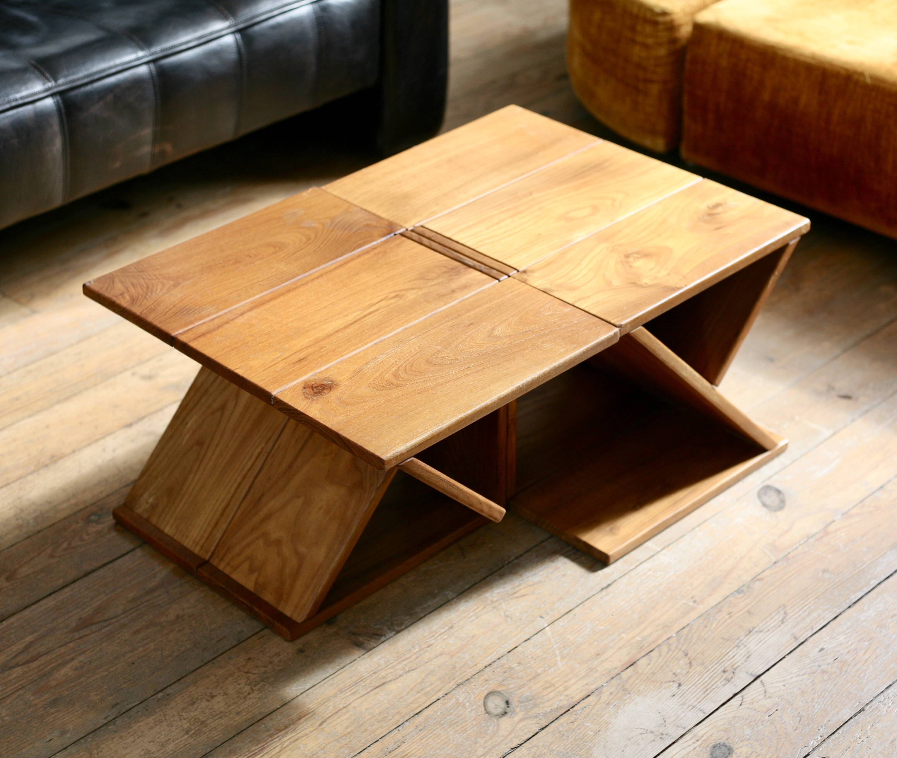 Pair of stools / side tables from Maison Regain, France, 1970s.