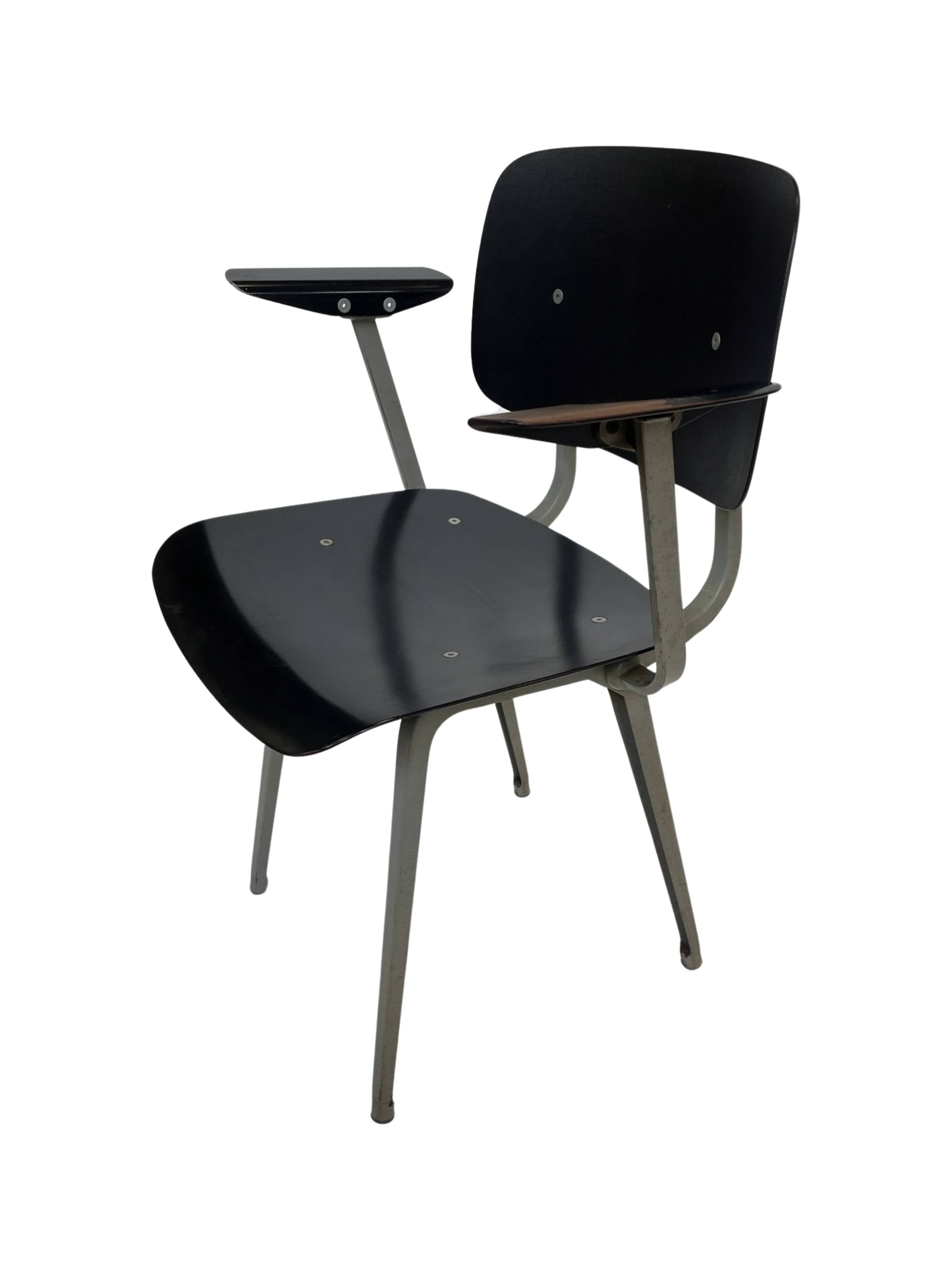 Friso Kramer Revolt arm chair for Ahrend de Cirkel 1953