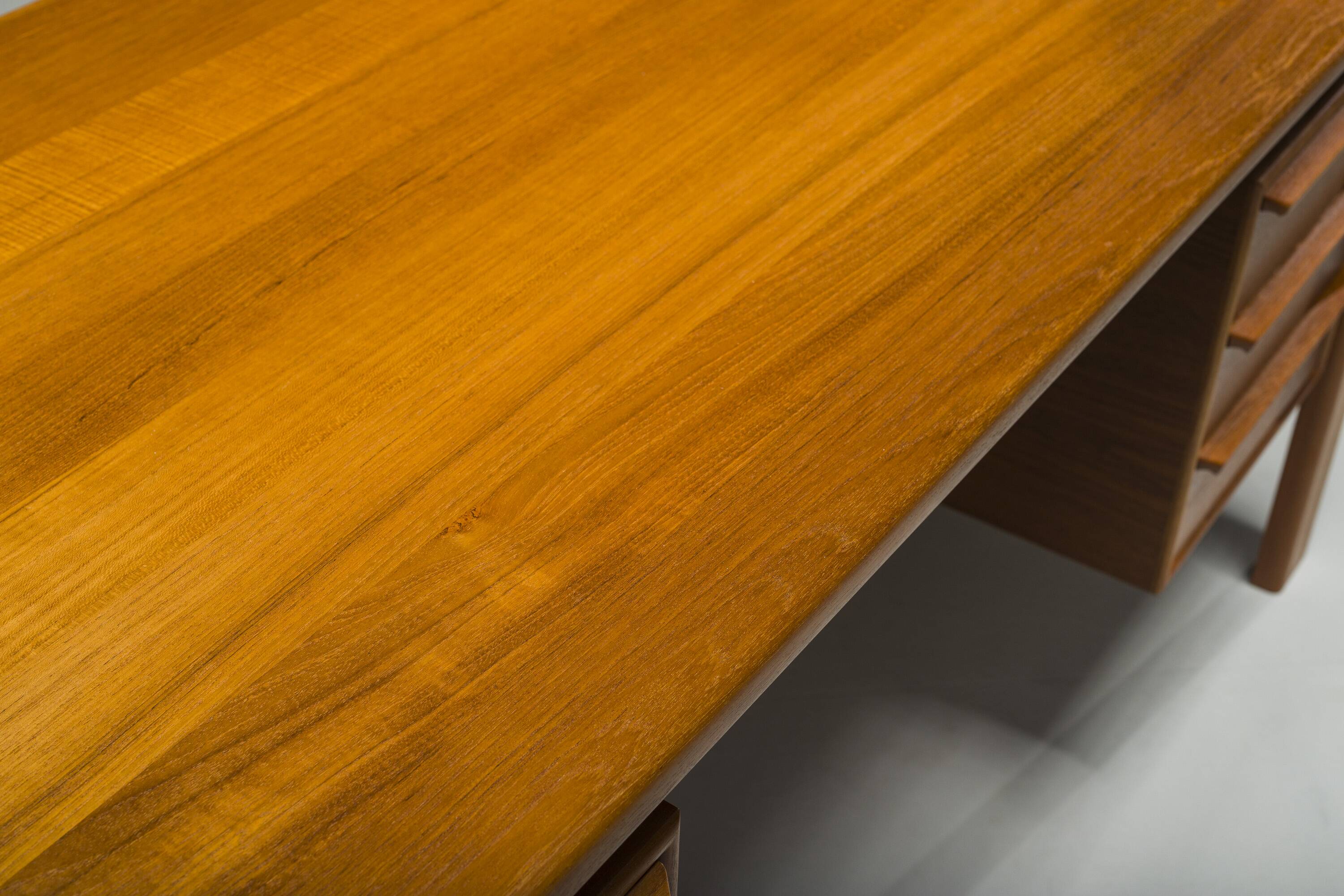 Mid-Century Teak Freestanding Desk from Gv Møbler, 1960s
