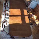Superb Victorian mahogany extending table with 12 chairs – Late 19th century