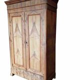 Louis Philippe wardrobe