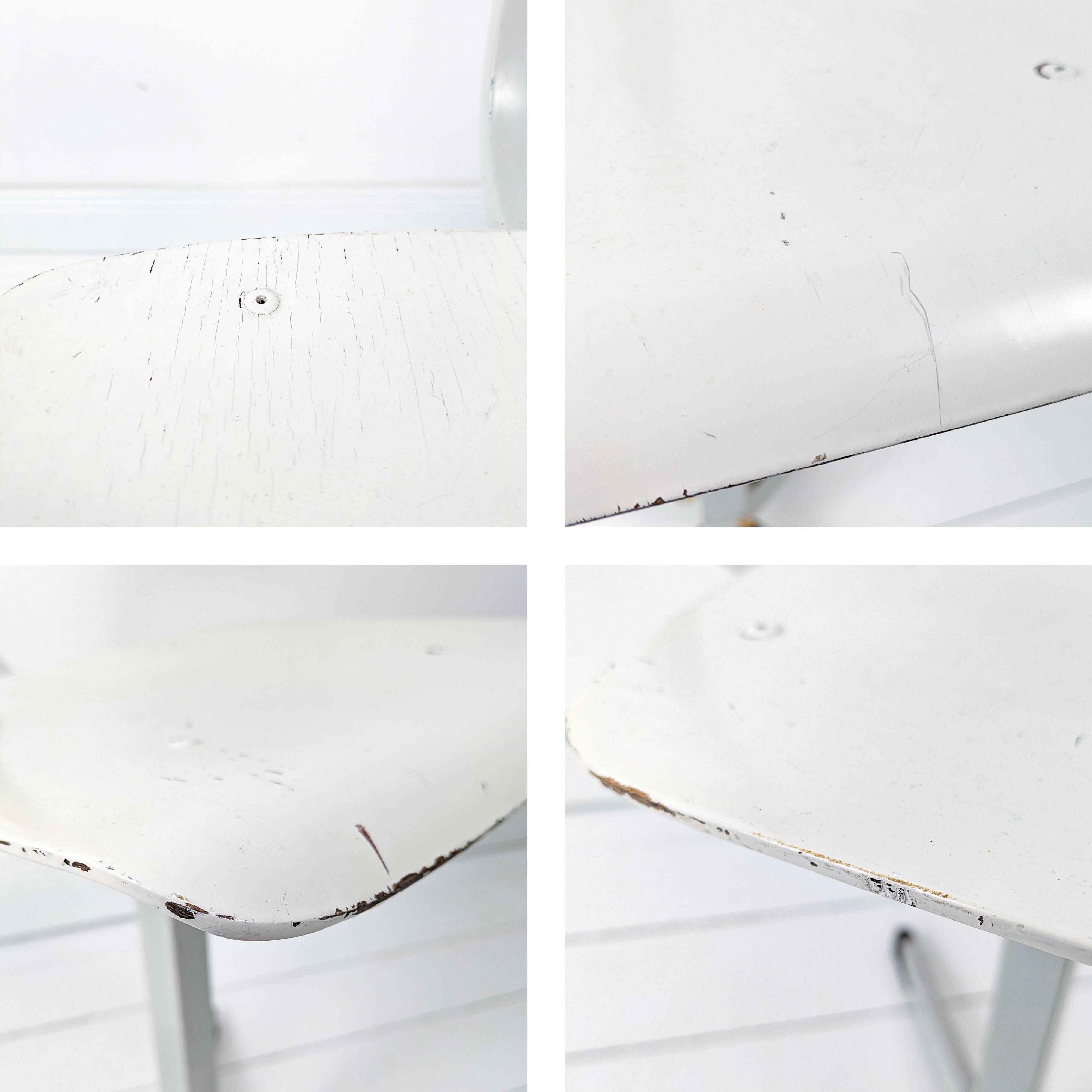 Mid Century Chaise d'école Chaise d'enfant Blanc Bois Métal Vintage Rétro C