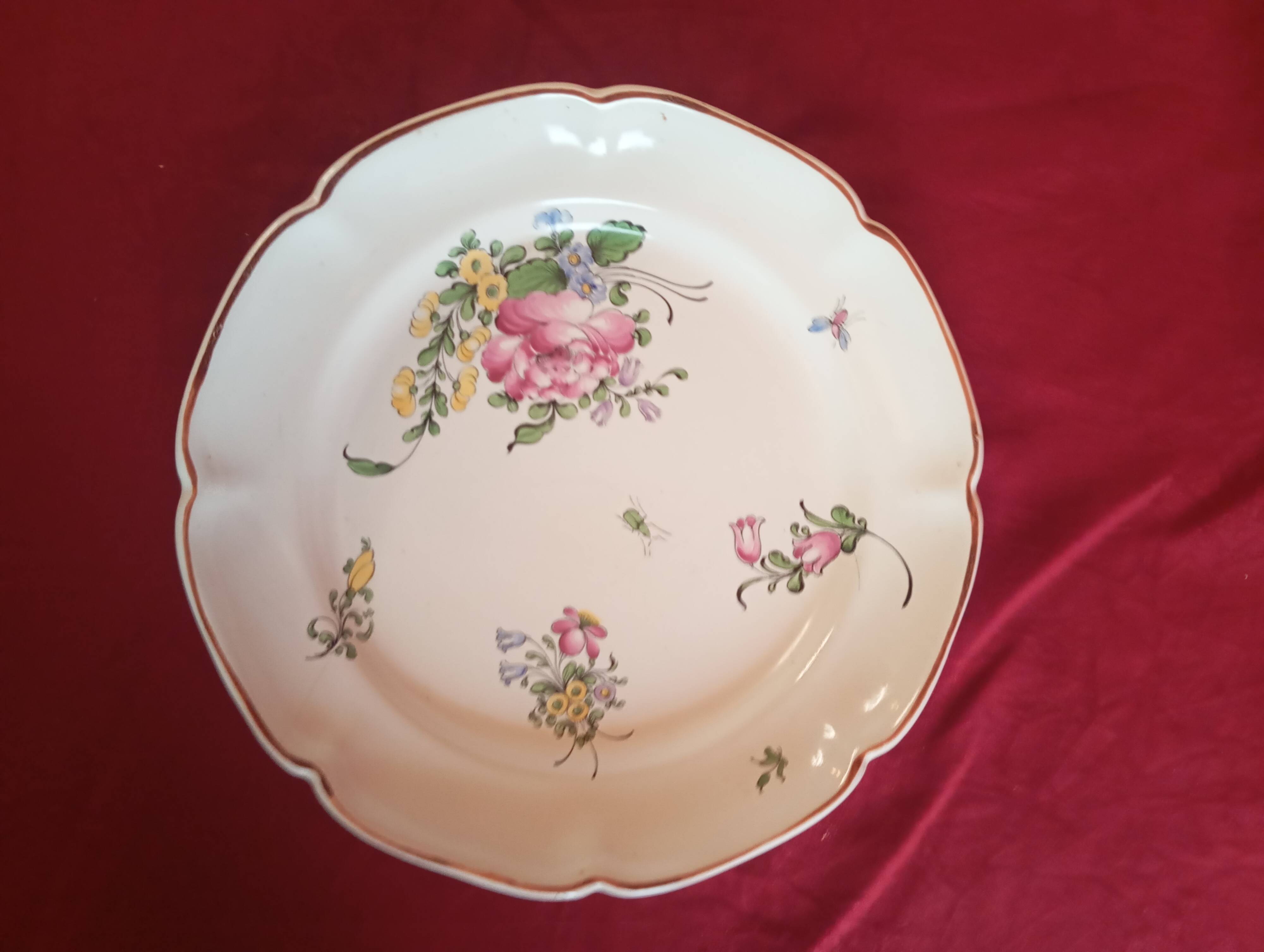Plate with floral decor signed strasbourg