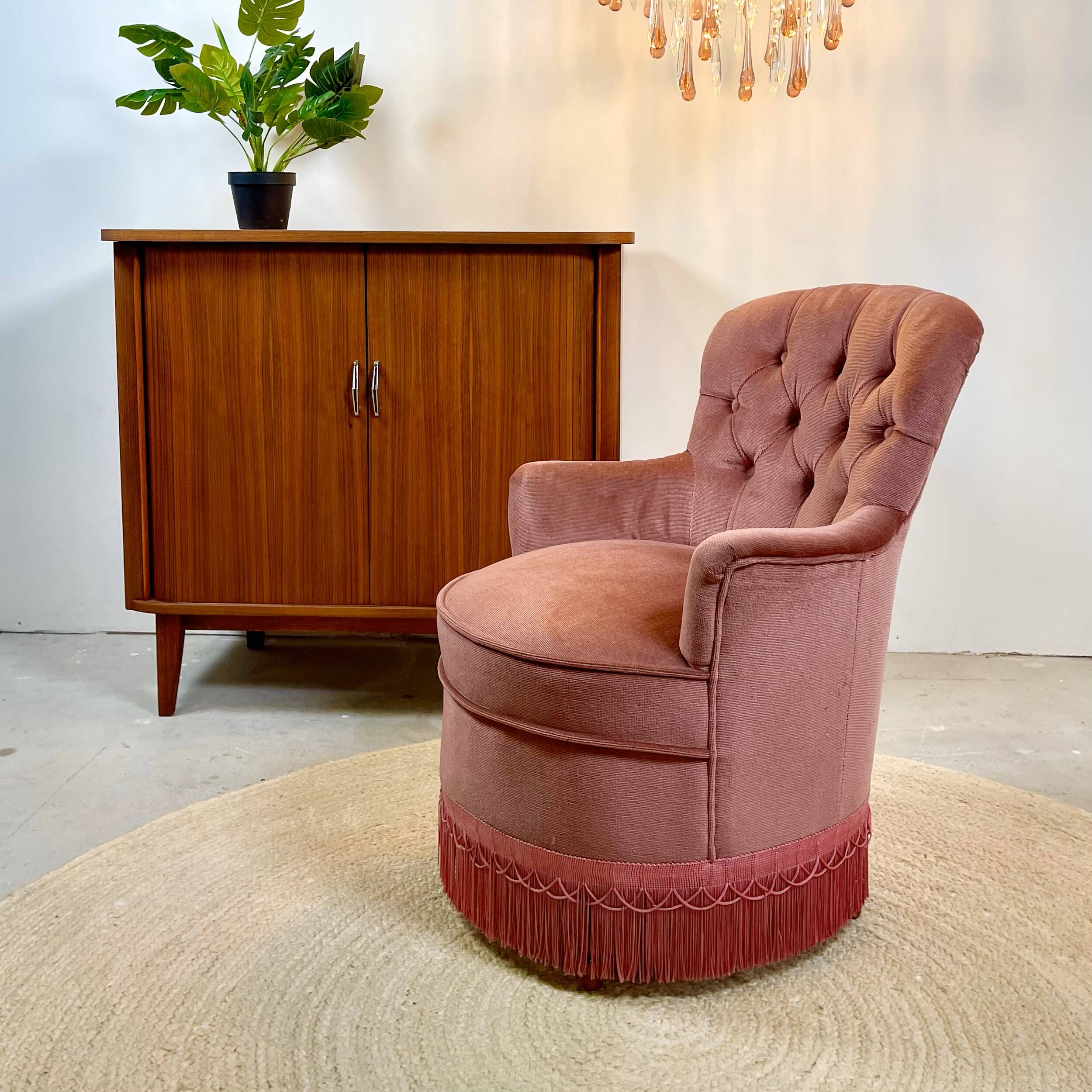 Pink velvet boudoir cocktail armchair