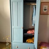 Armoire parisienne