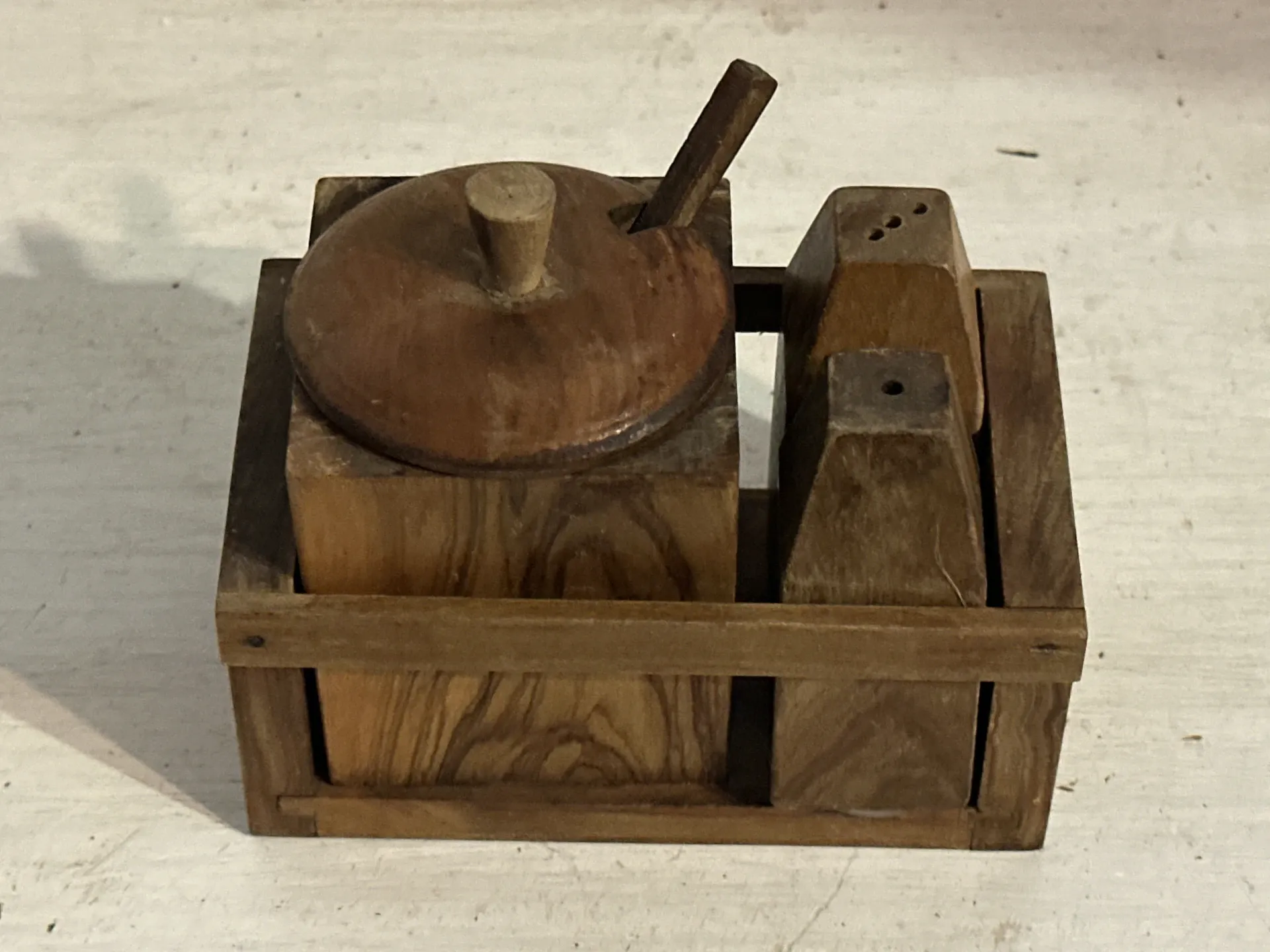 Brutalist condiment service in wood – Mid-Century 1950s