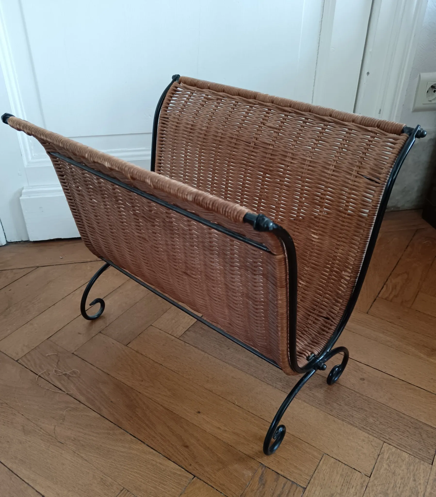 Rattan and metal magazine rack
