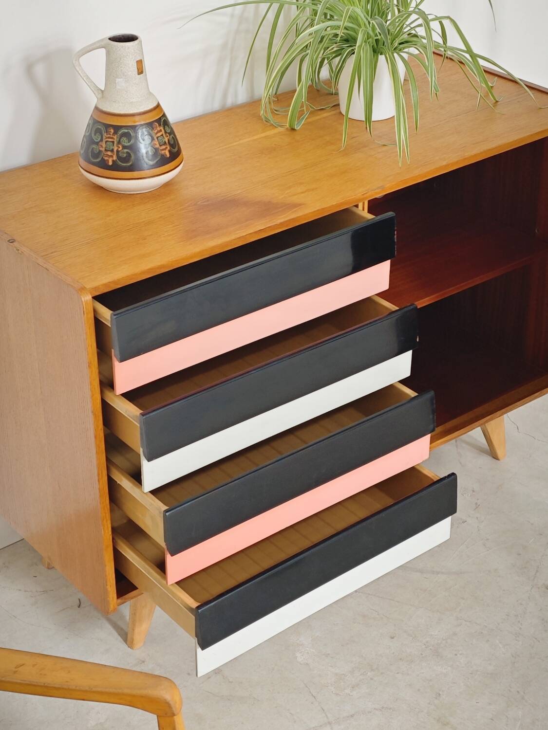 U 458 pink and grey sideboard by Jiri Jiroutek for Interier Praha 1960