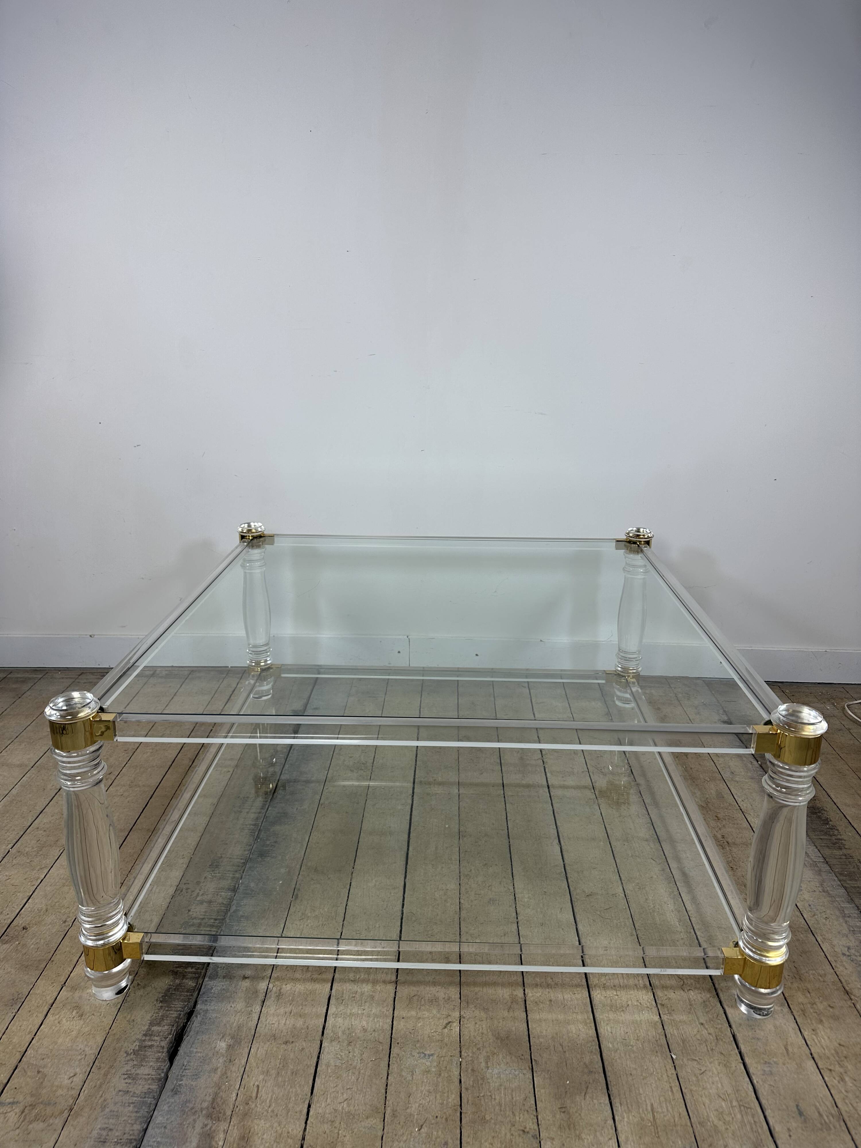 Table basse Hollywood Regency en altuglass et verre 1970'S