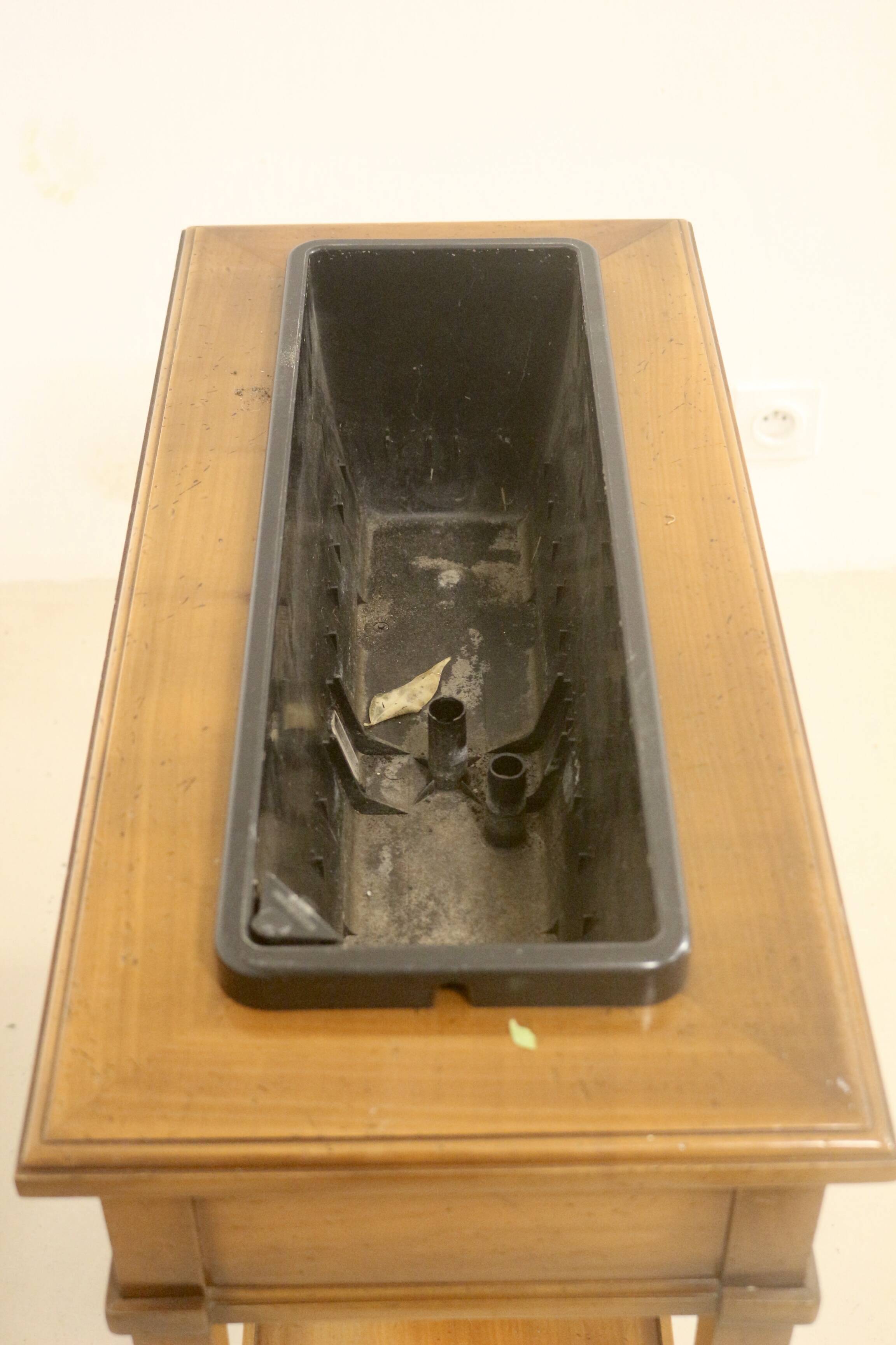 Indoor wooden planter. Ref blanchette