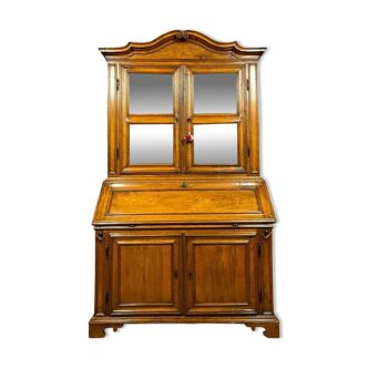 Italy 17th century: Lombard cabinet with three bodies in solid walnut circa 1680