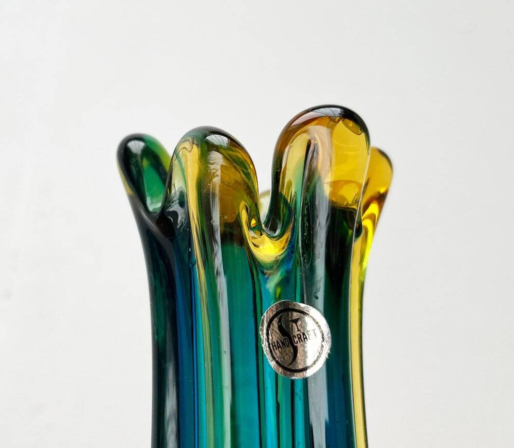 Italian Sommerso vase in Murano glass attributed to Flavio Poli for Seguso, 1970s.