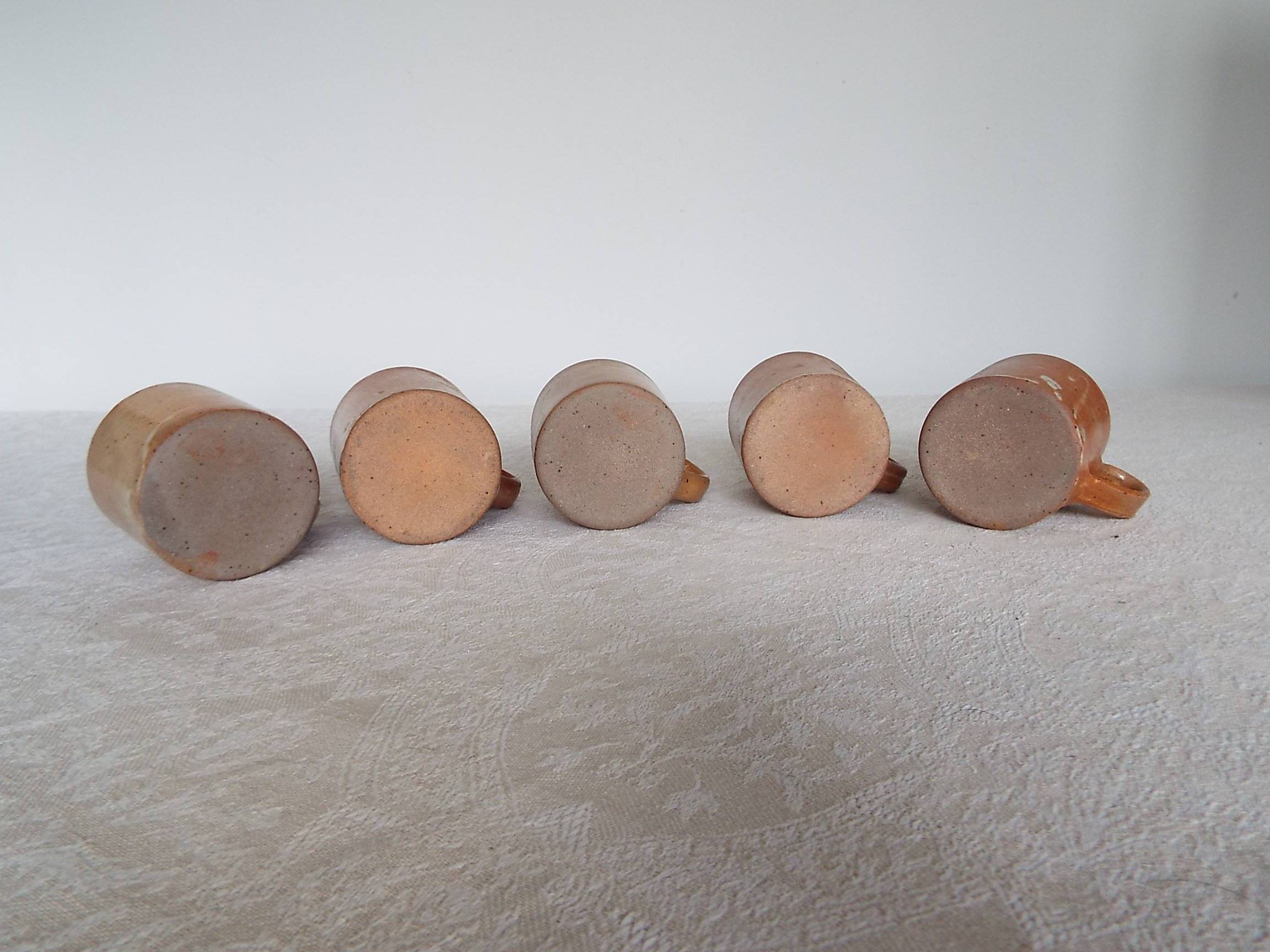 5 70s stoneware cups