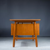 Teak 75 desk from Omann Jun, 1960s