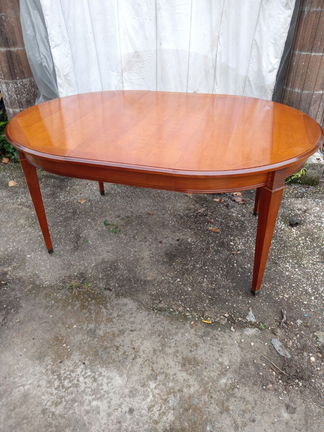 LXI style extendable table