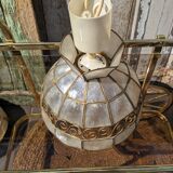 Suspension vintage en nacre et laiton