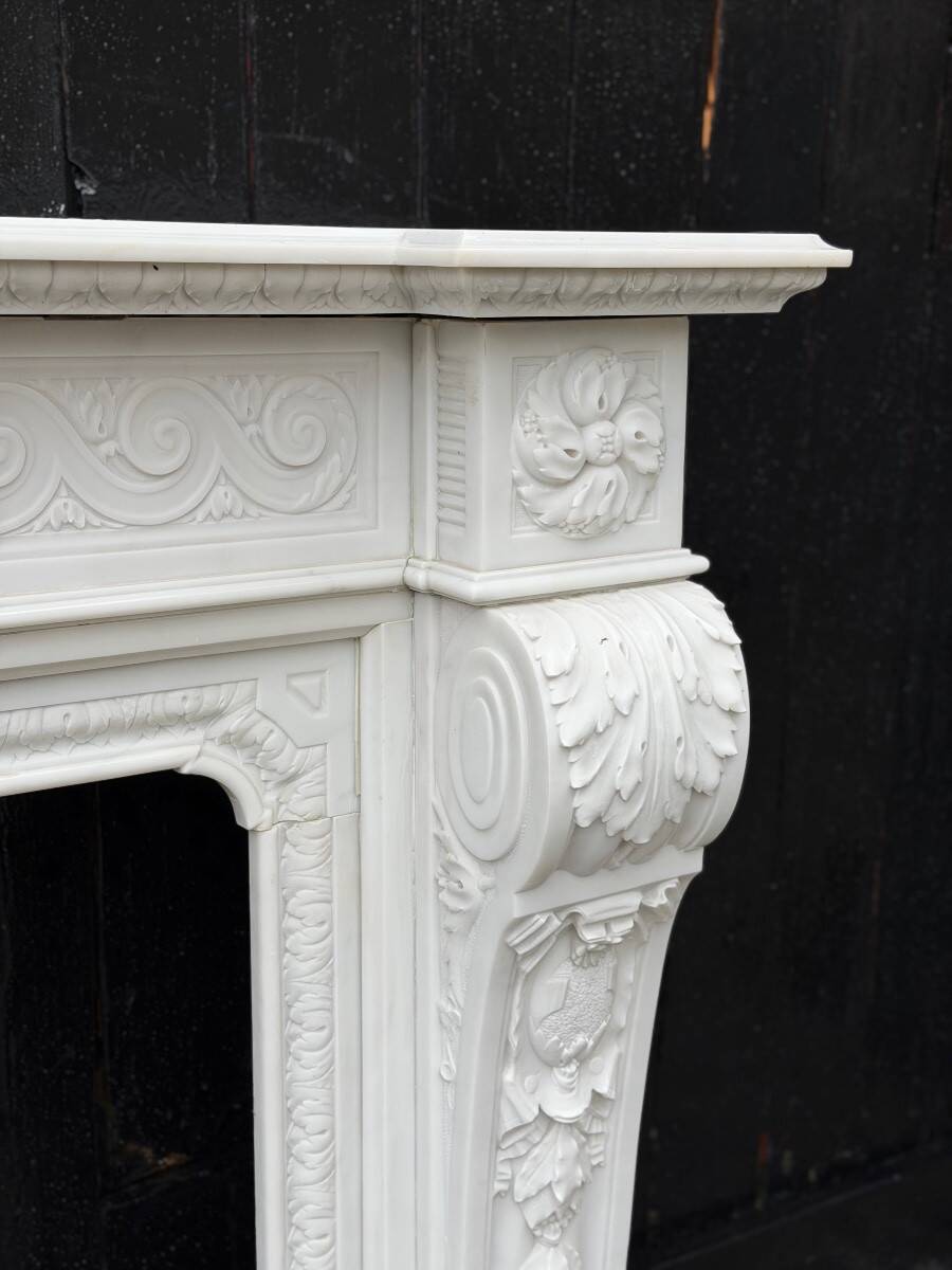 Napoleon III fireplace in statuary white marble, circa 1880.