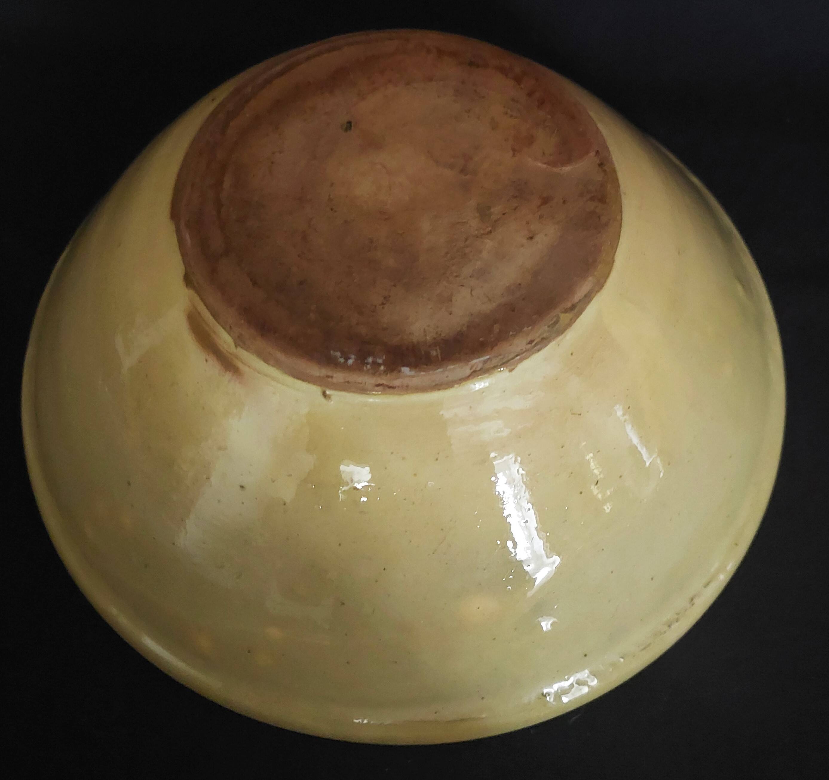 Glazed terracotta bowl dish with 20th century bird decoration