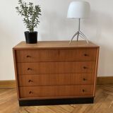 Scandinavian style chest of drawers