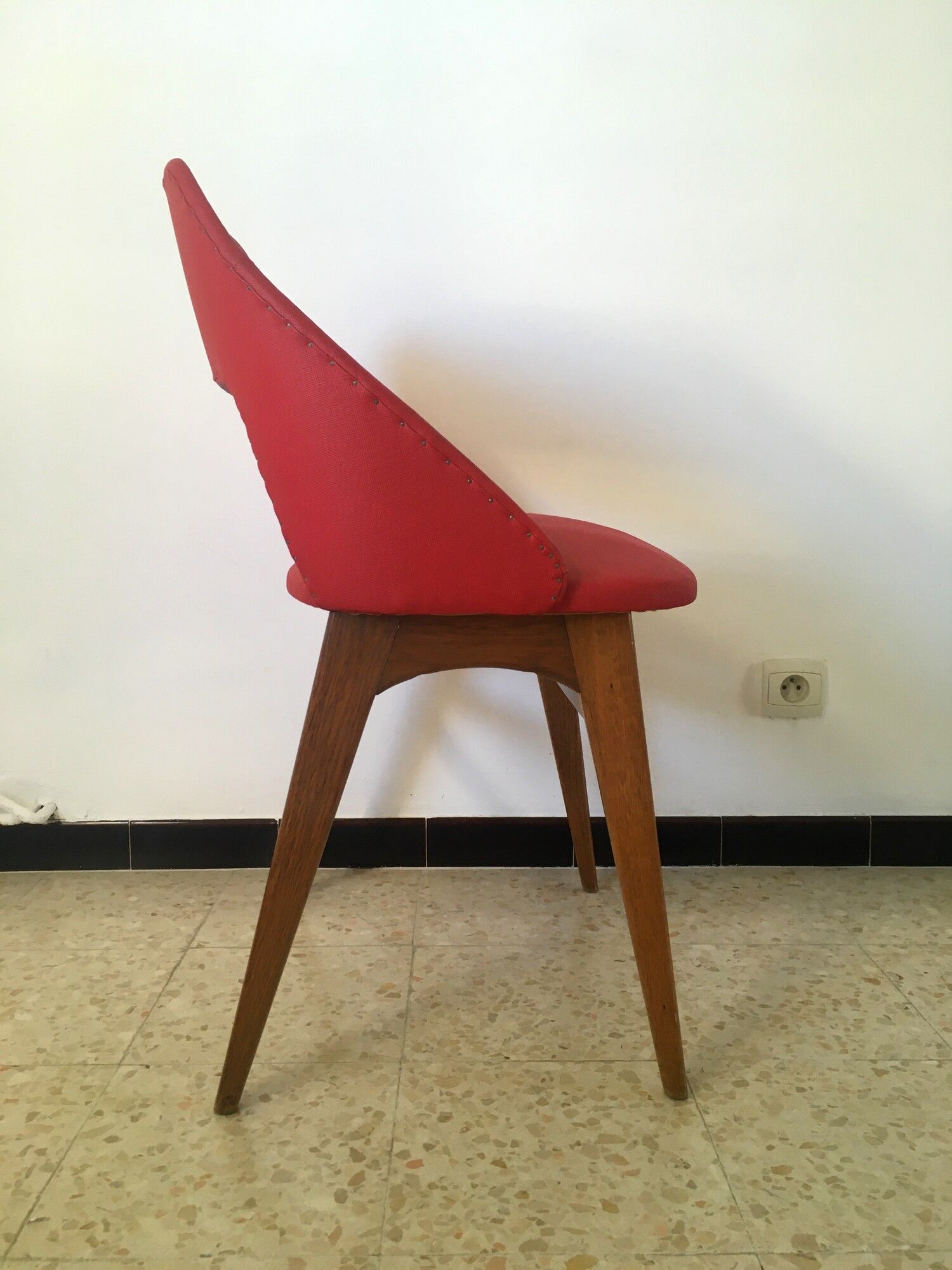 Vintage barrel chair 60s