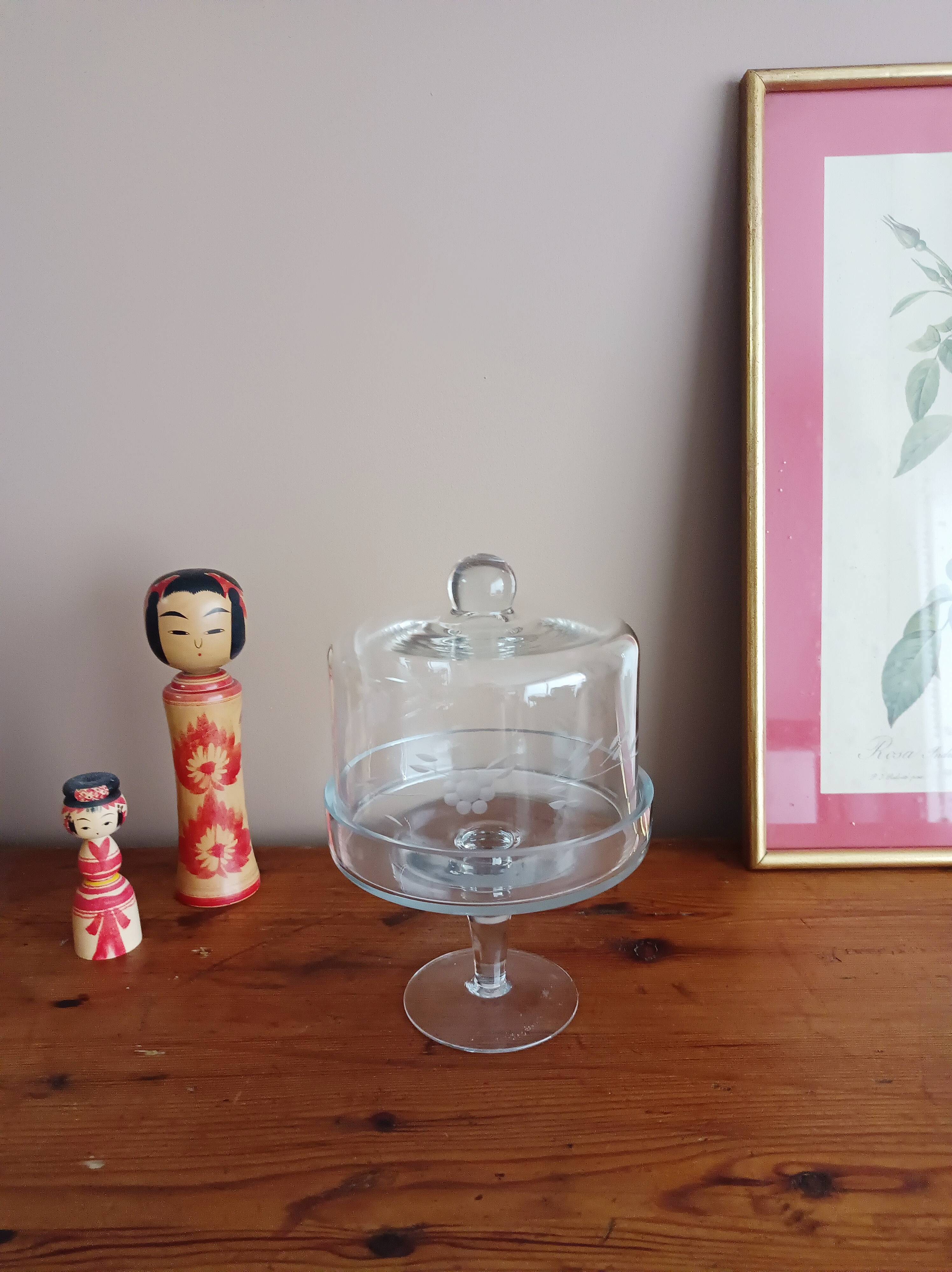 Cake stand, glass dome on a stand