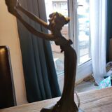Women's statuette lamp