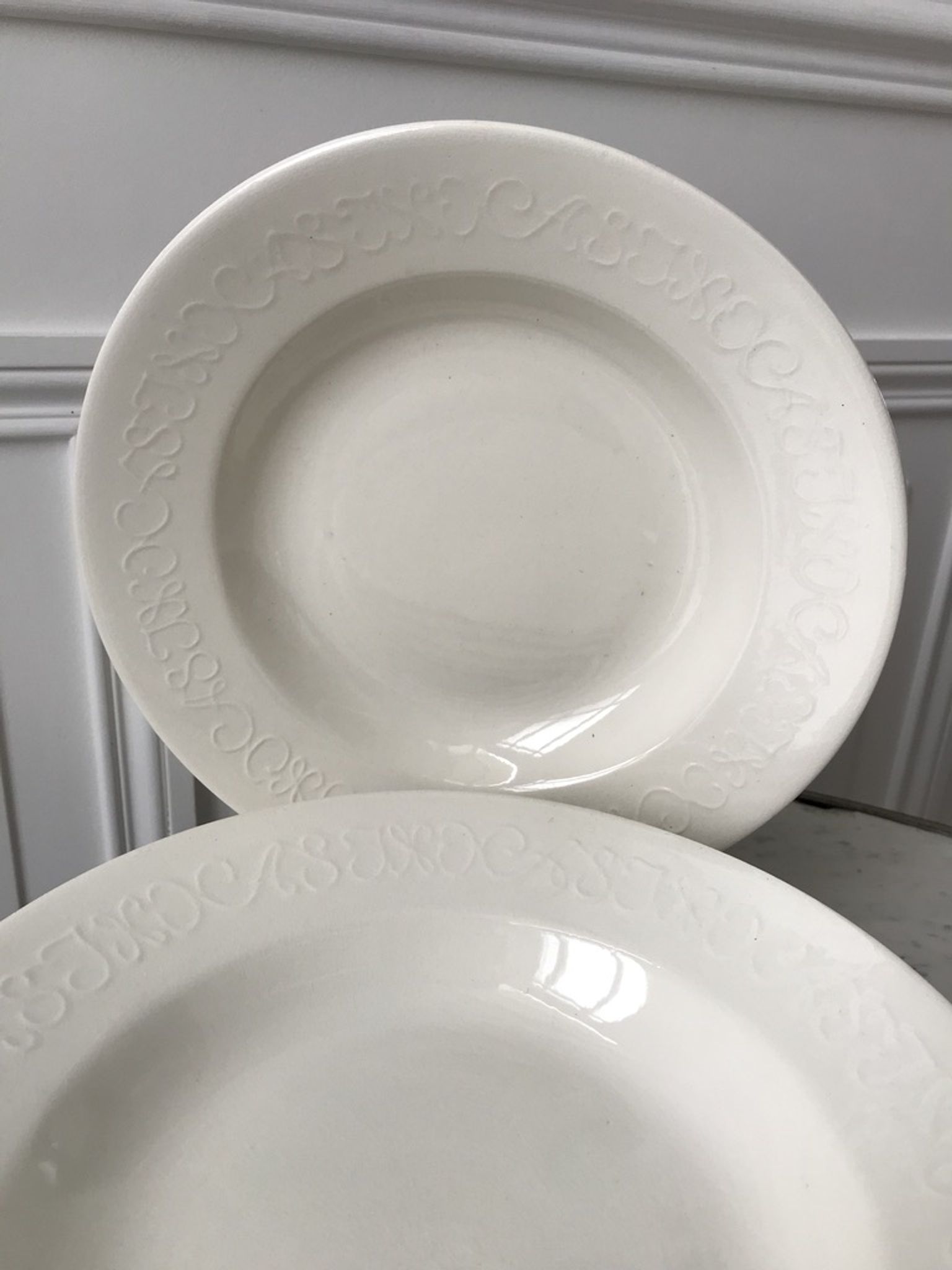 Set of 8 hollow plates Digoin Sarreguemines model Alphabet relief beige 40s