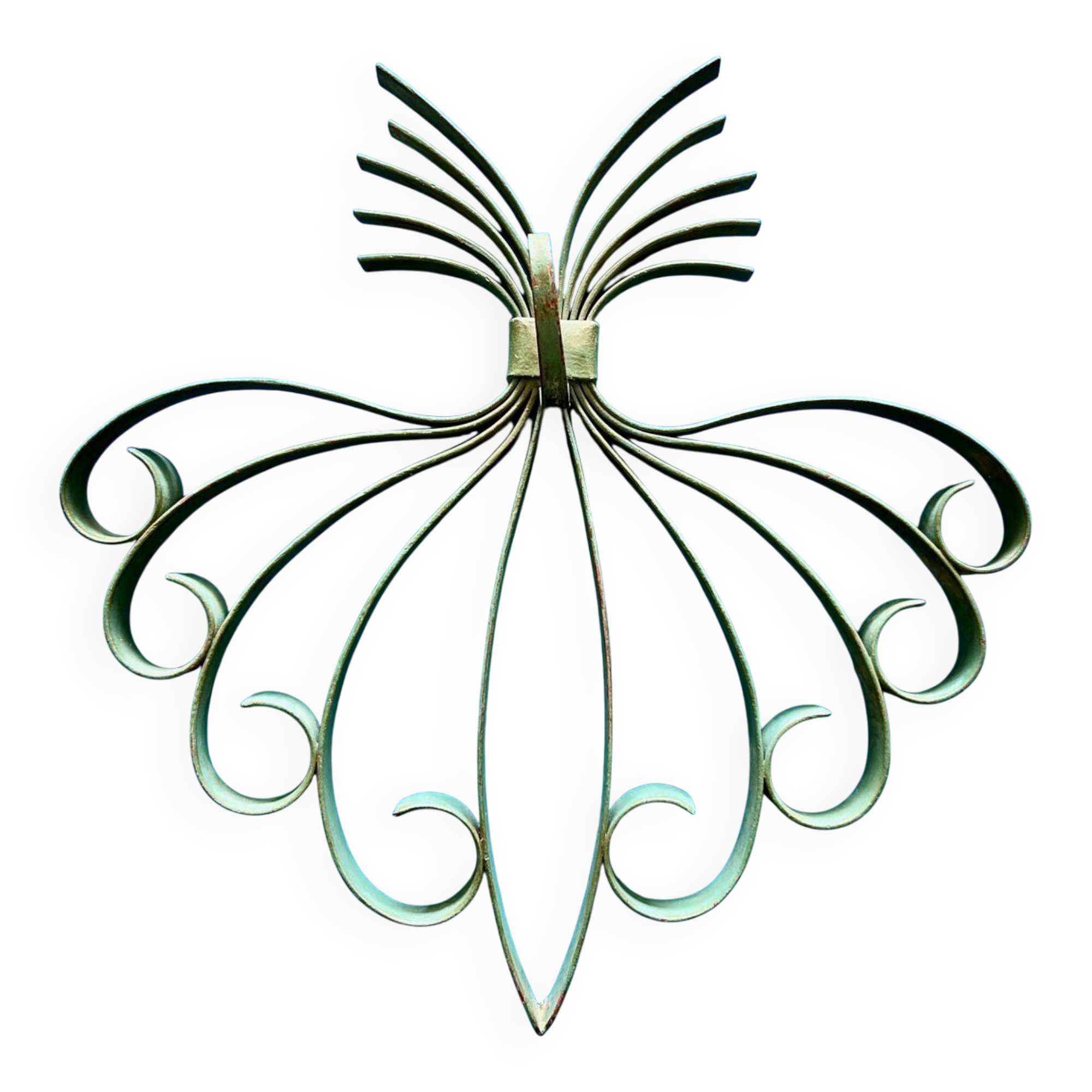 Metal wall hook and its hook