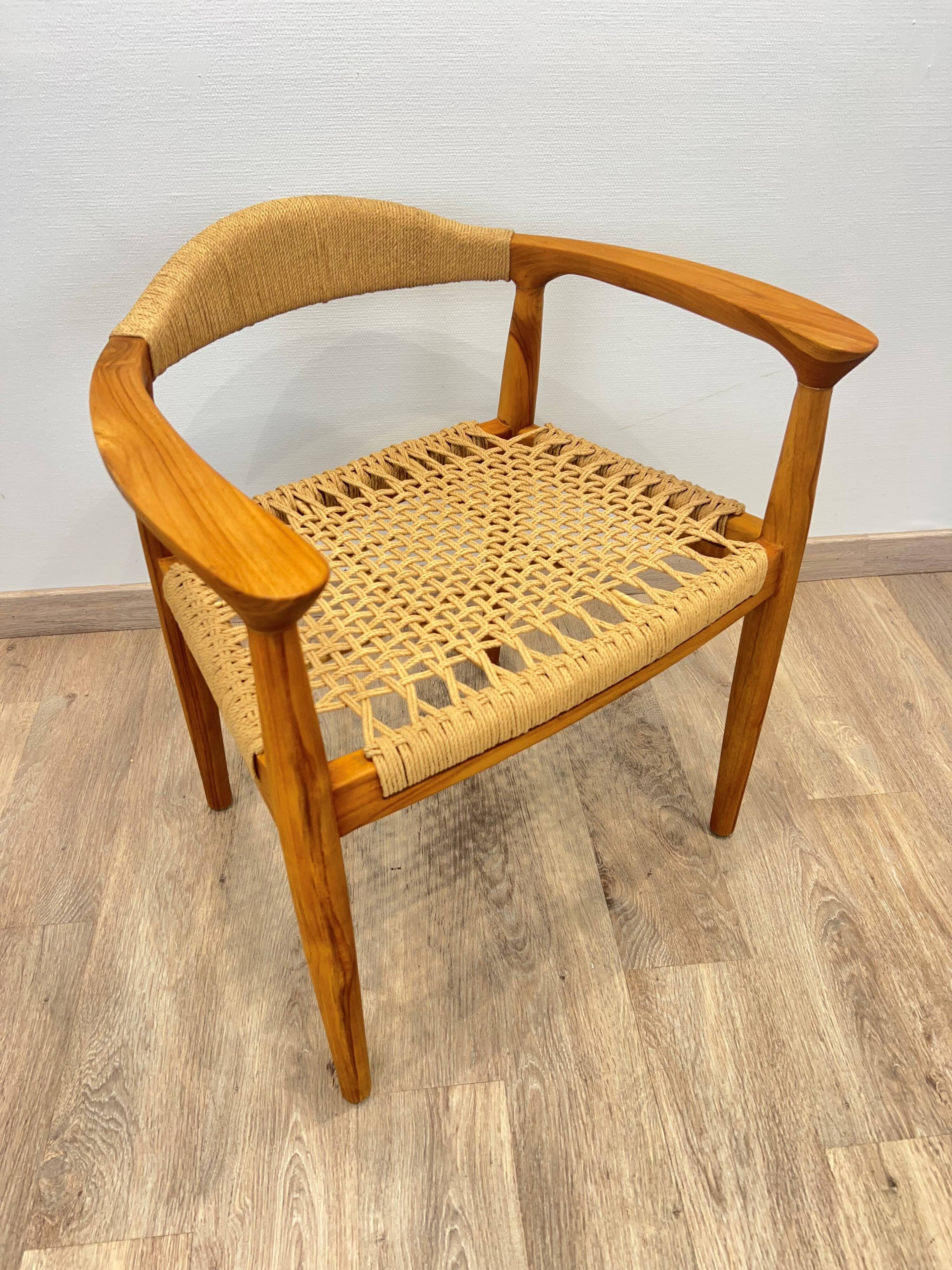 Paire de fauteuils scandinave en teck tressé