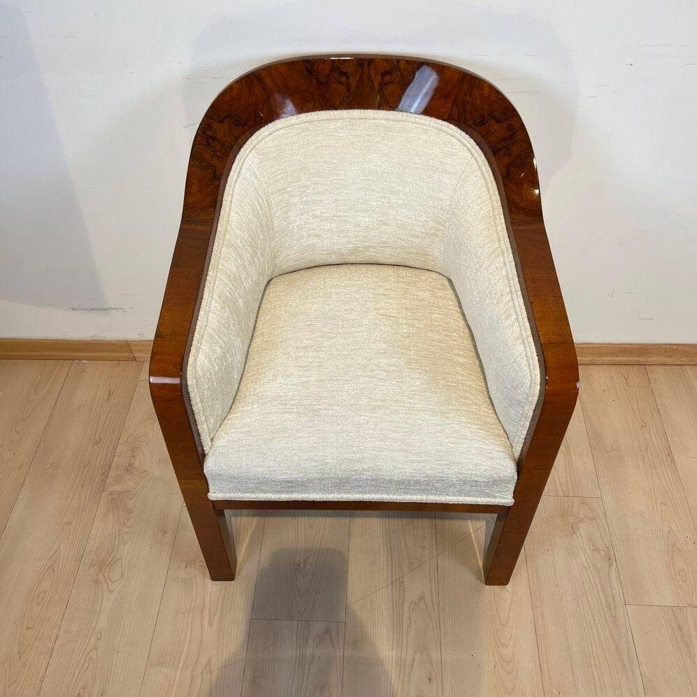 Biedermeier Bergege Chair in Walnut & Creme Velvet, Austria, 1840s