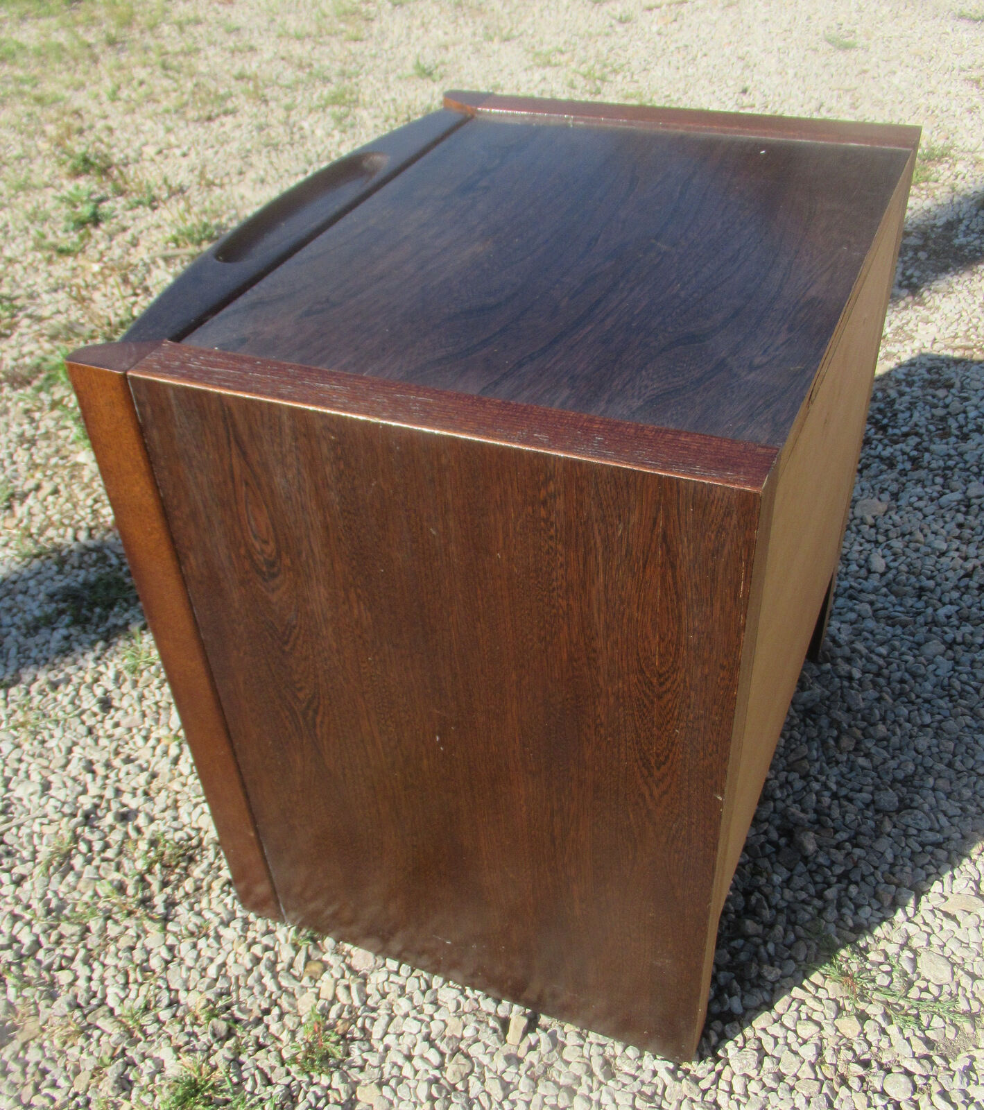 Paire de tables de chevet, vintage, placage palissandre