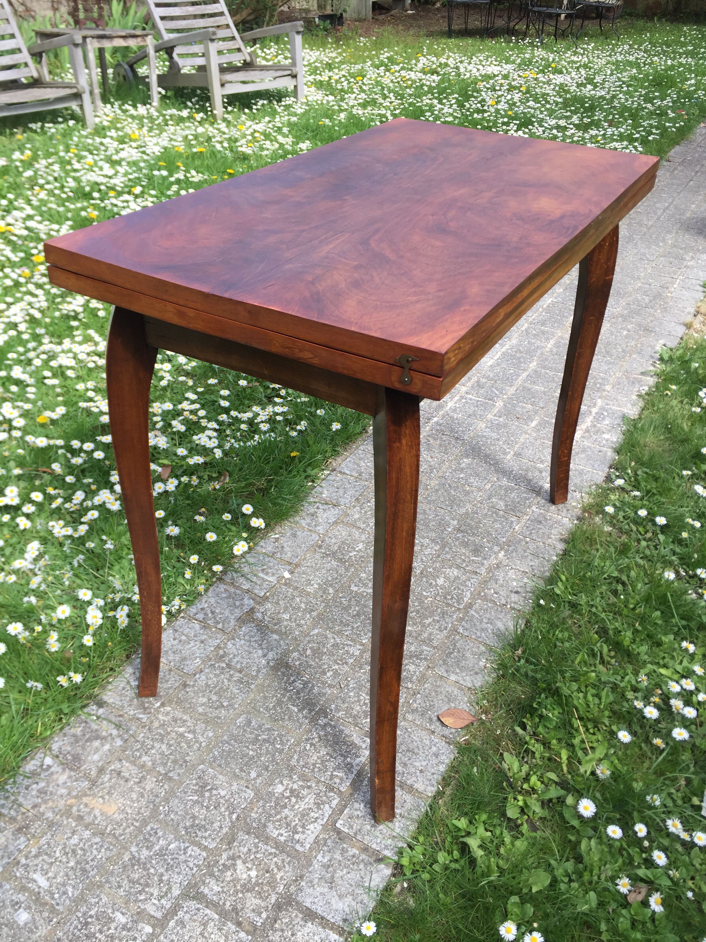 Dining table folding old rosewood from 2 to 6 people