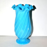 Vase ancien en opaline bleu turquoise 18.5cm