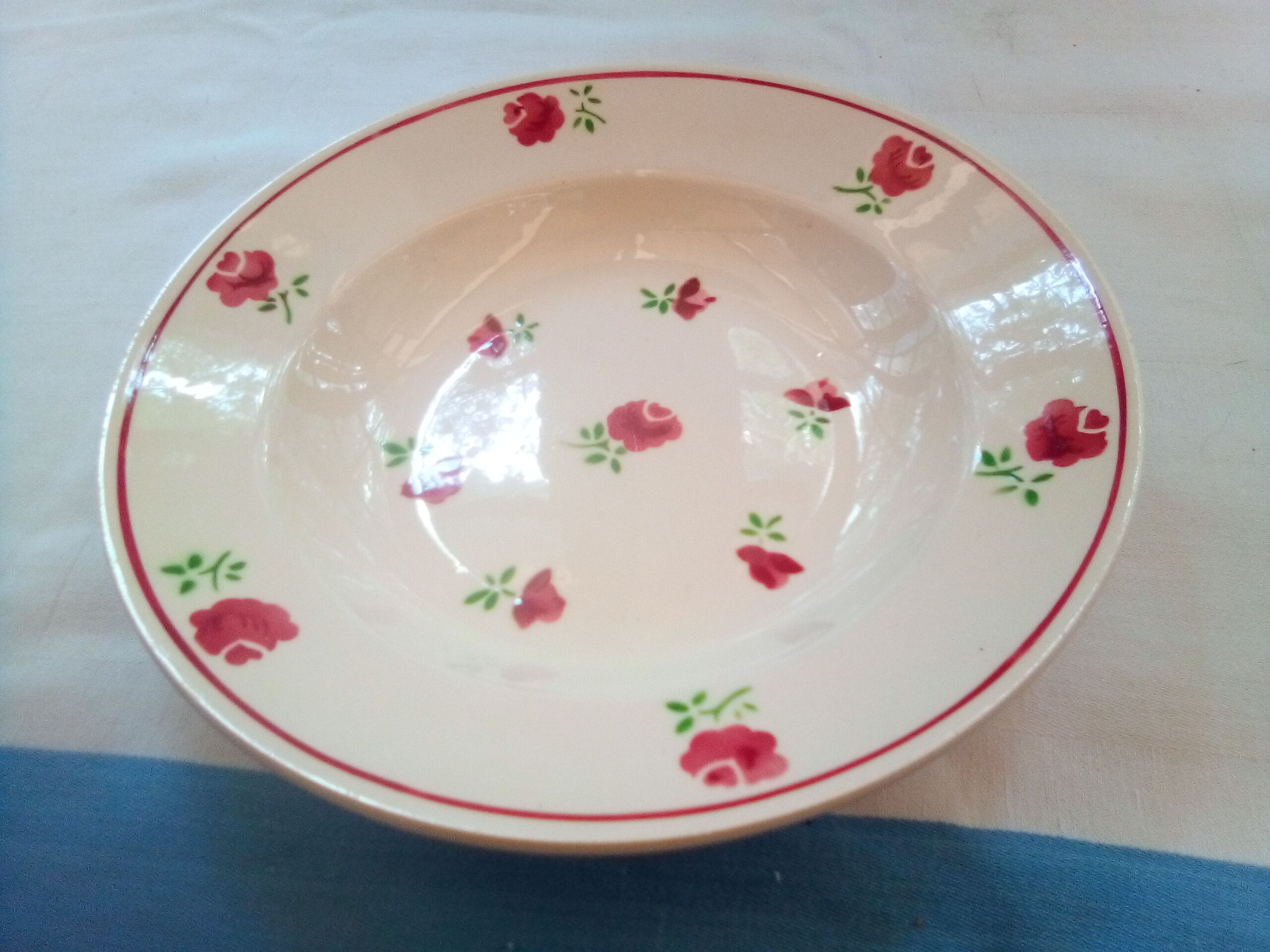 Assorted 8 ancient plates dominating red